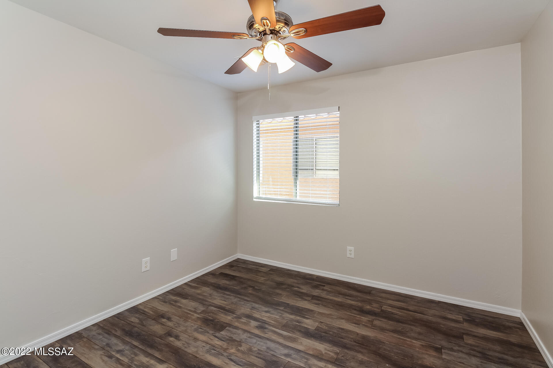 Valencia Reserve (1-326) - Residential Lease