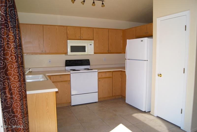 Diamond Key At Rita Ranch NO. 2 (1-67) - Residential Lease