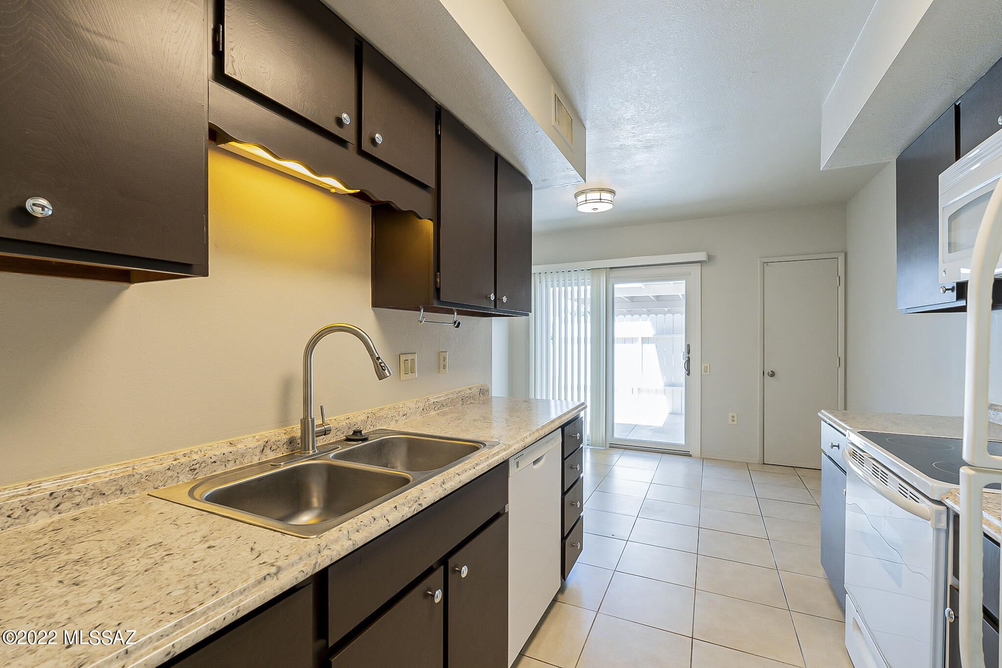 Green Valley Desert Meadows Townhouses (82-197) - Residential
