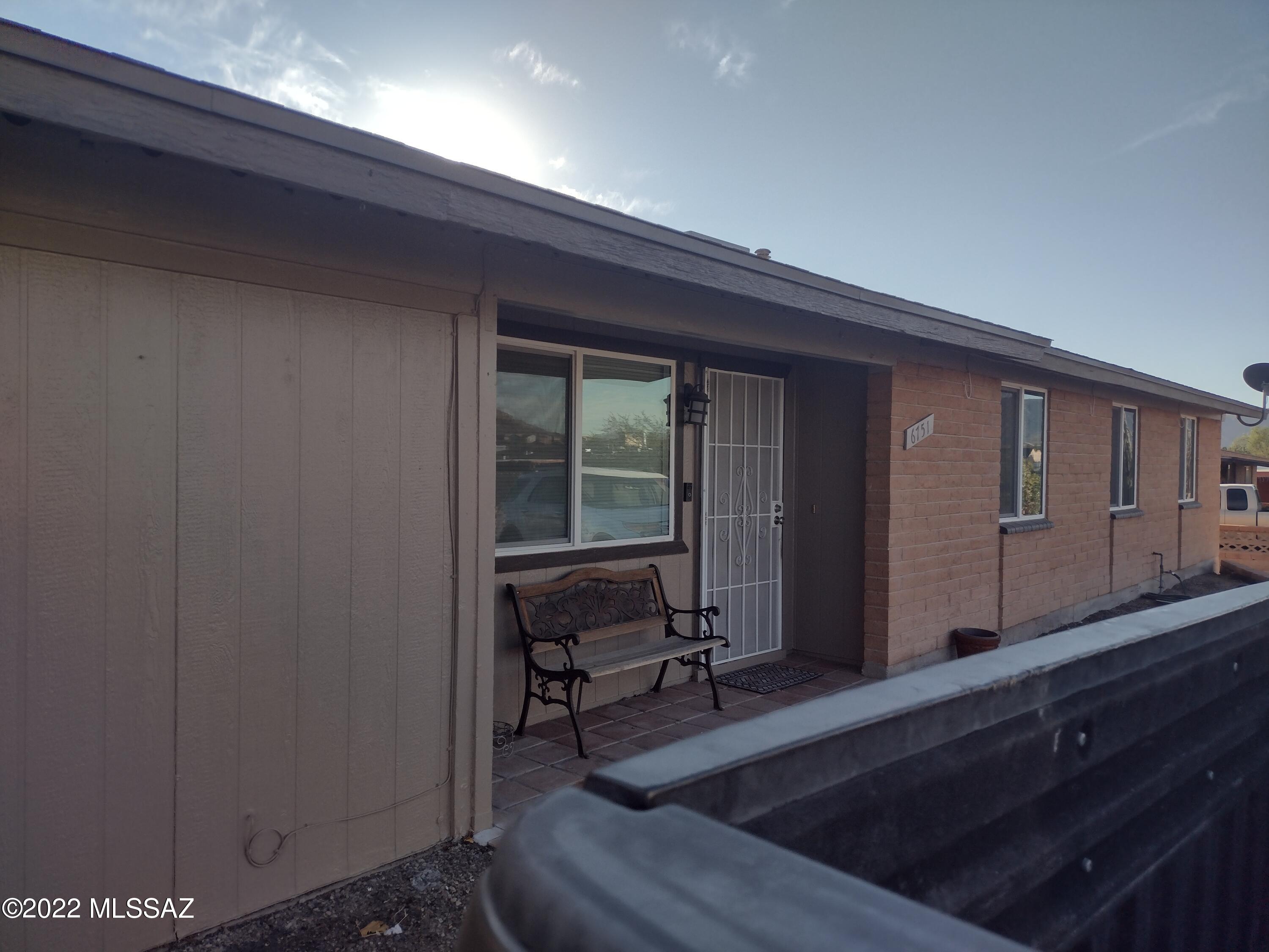 Las Palomas - Residential