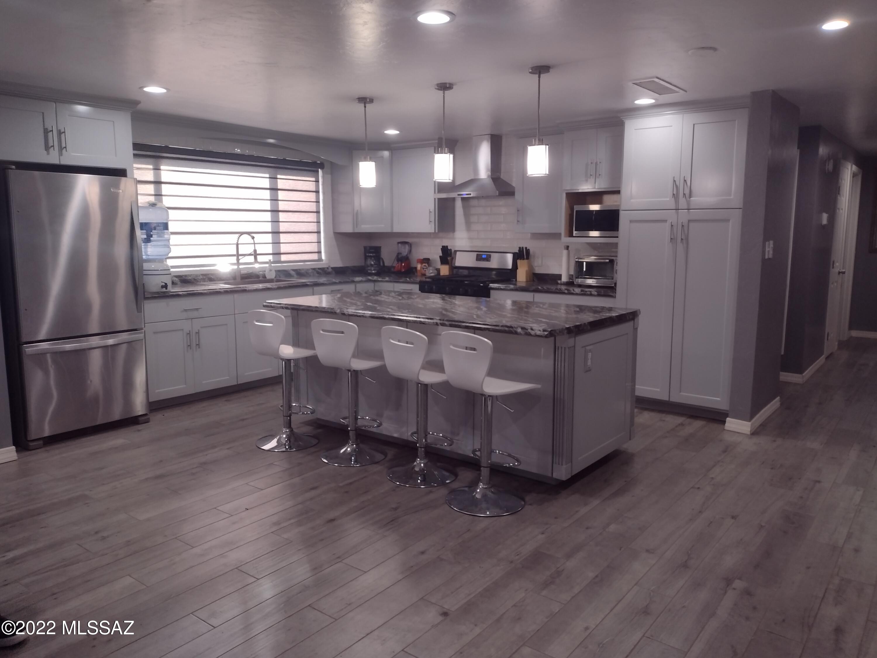 Las Palomas - Residential