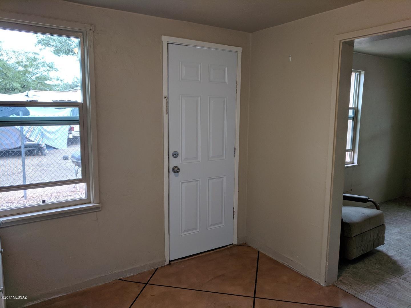Clarks Subdiv Of Lot 18 Whts - Residential Lease
