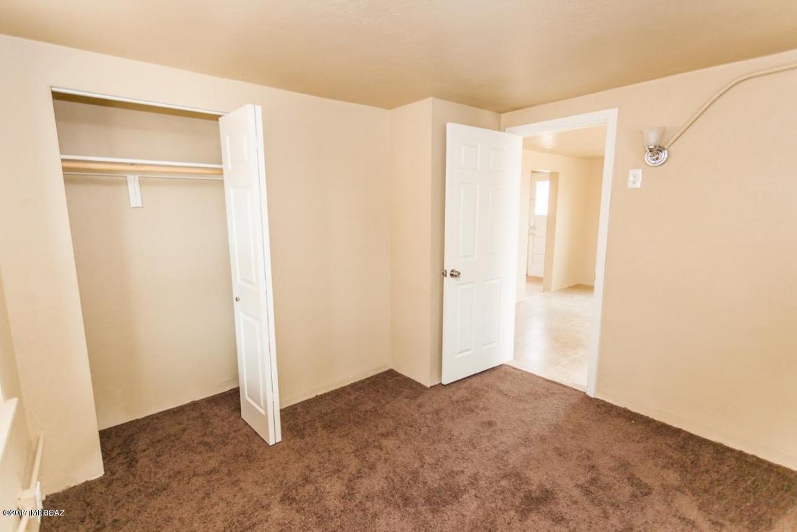 Clarks Subdiv Of Lot 18 Whts - Residential Lease