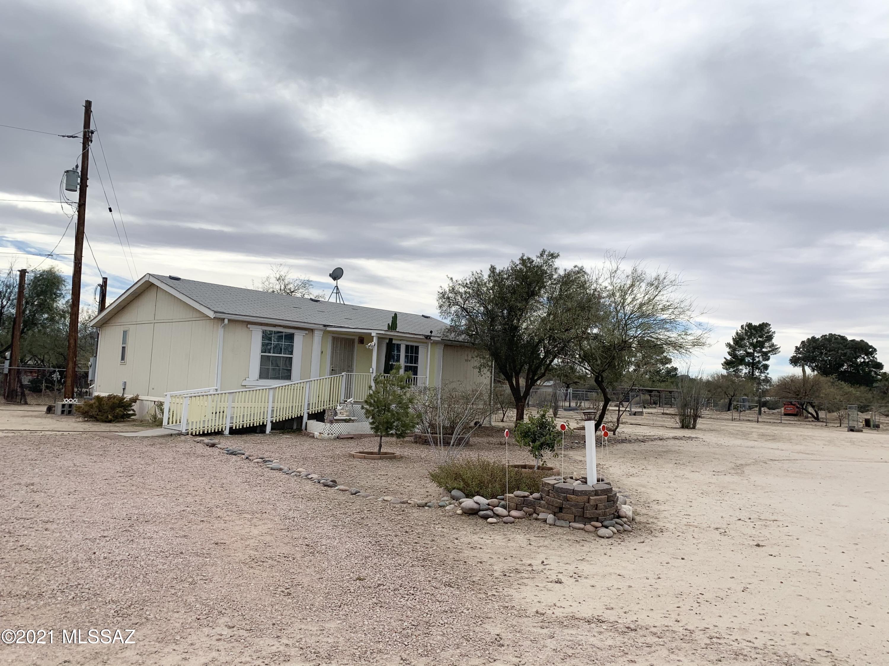 Horse property with mountain views in the city!!
The home is move in ready....