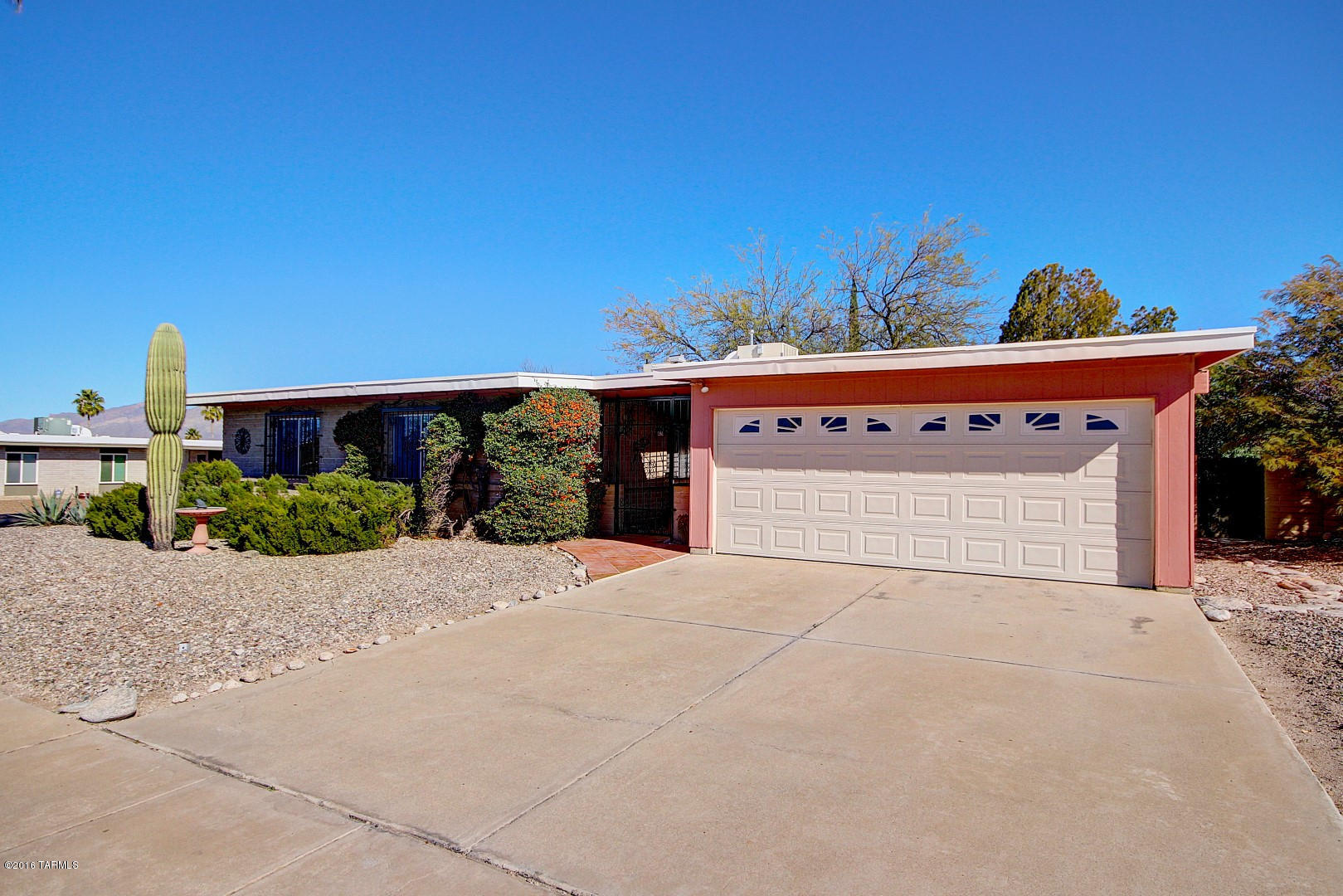 Broadway East (254-390) - Residential