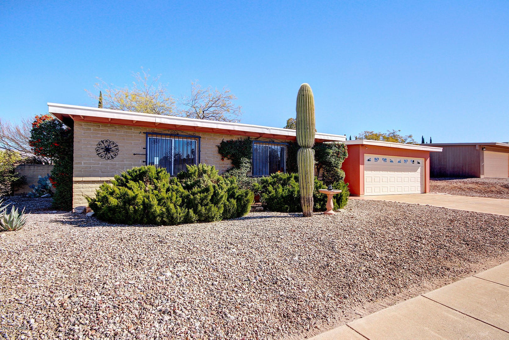Broadway East (254-390) - Residential
