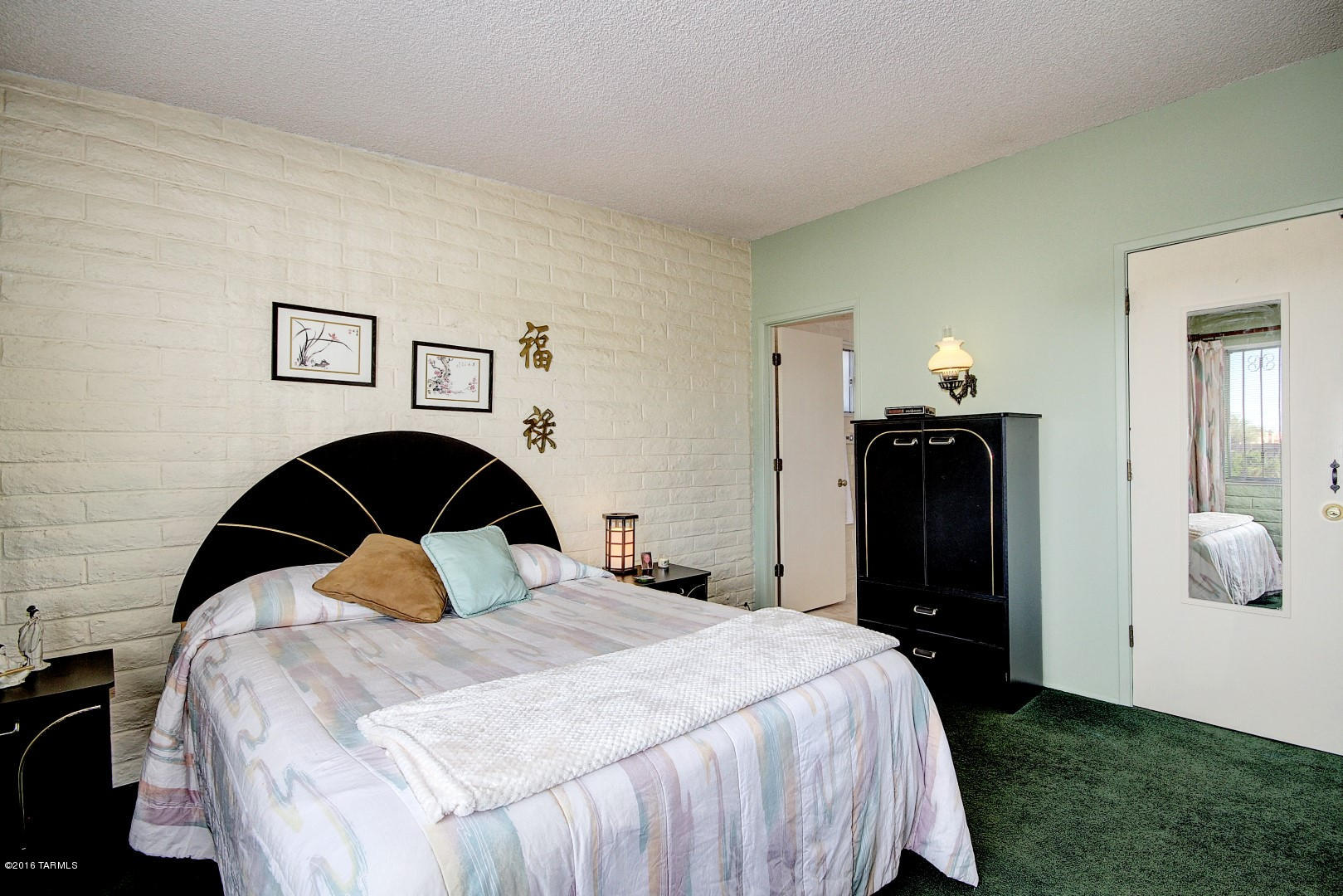 Broadway East (254-390) - Residential