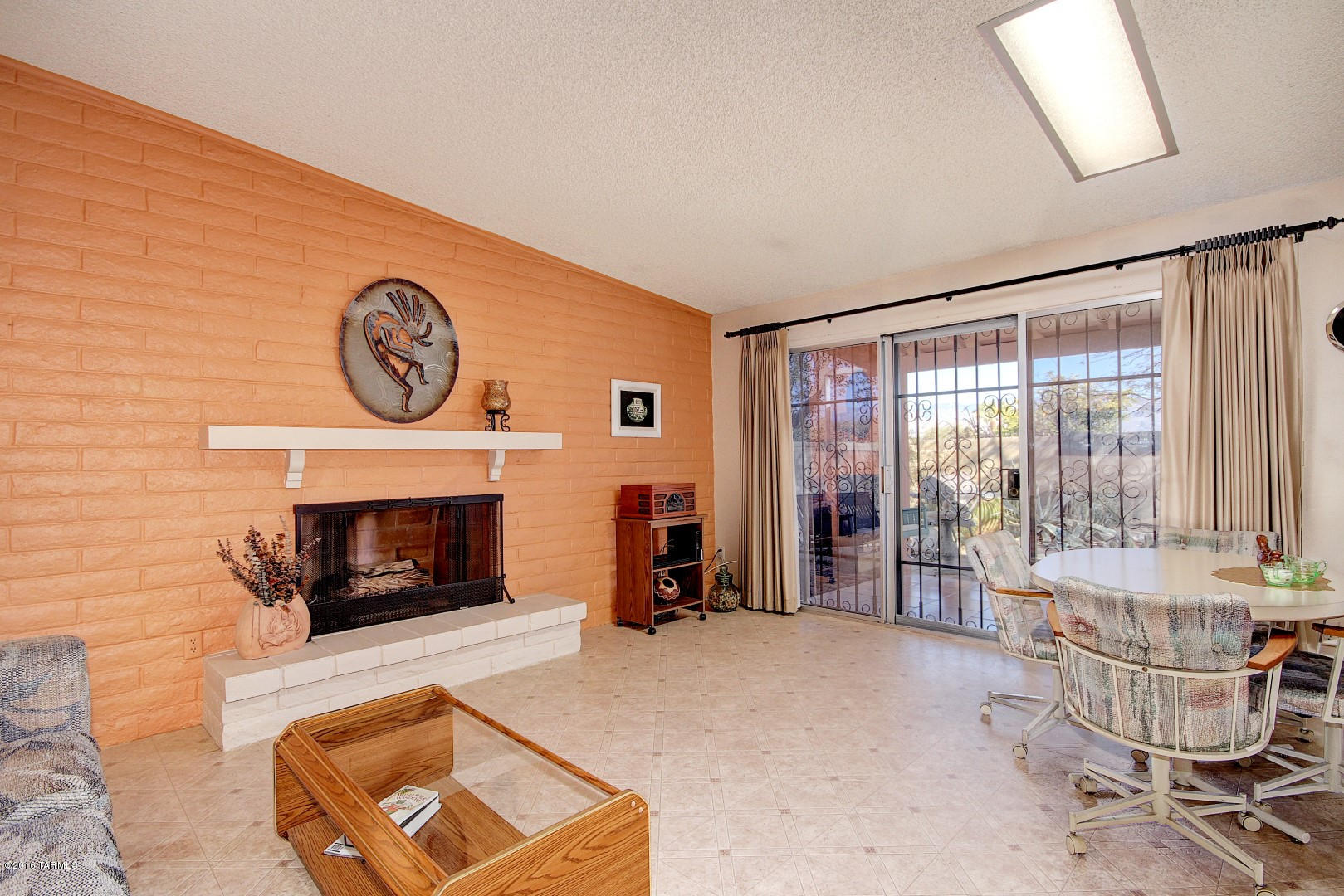 Broadway East (254-390) - Residential
