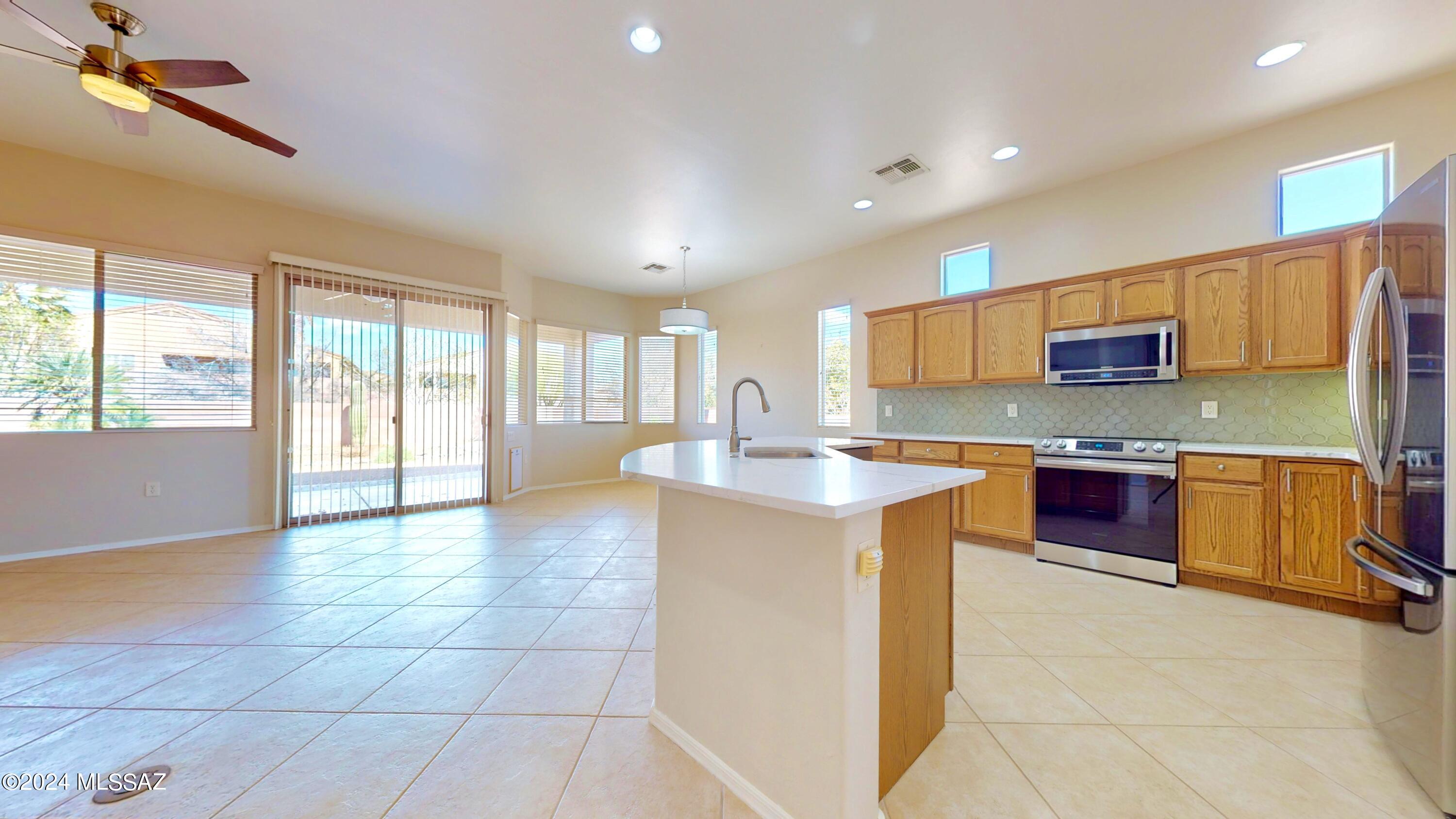 Las Campanas Block L (1-67) - Residential