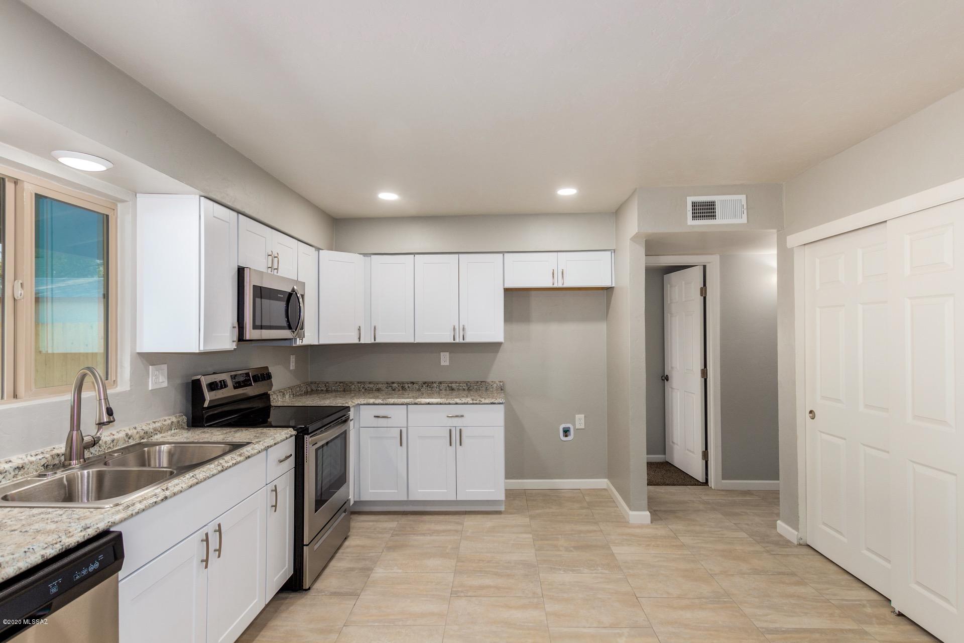 Westwood Terr. Est. (1-48) - Residential