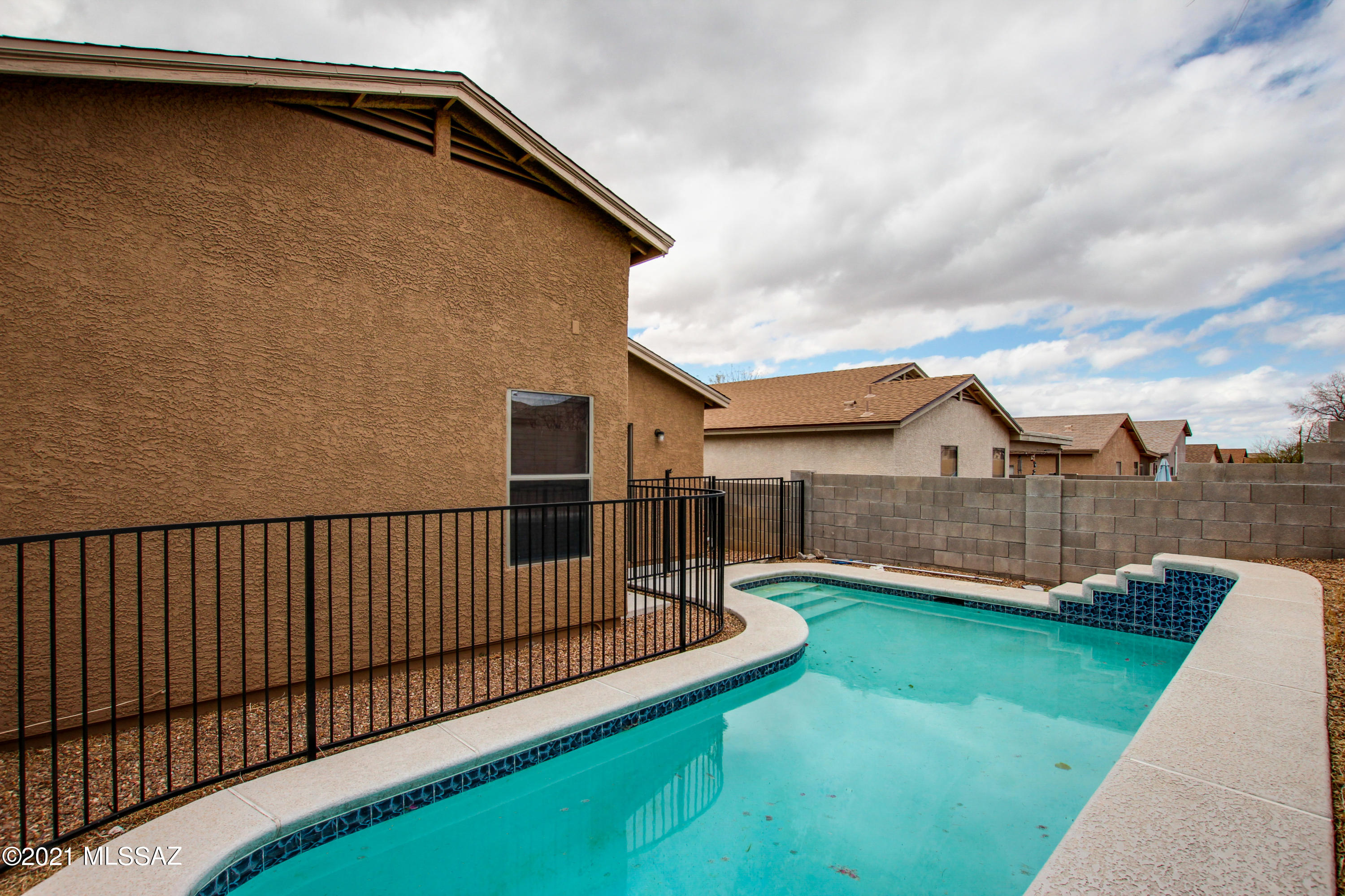 Arizona La Victoria (1-131) - Residential