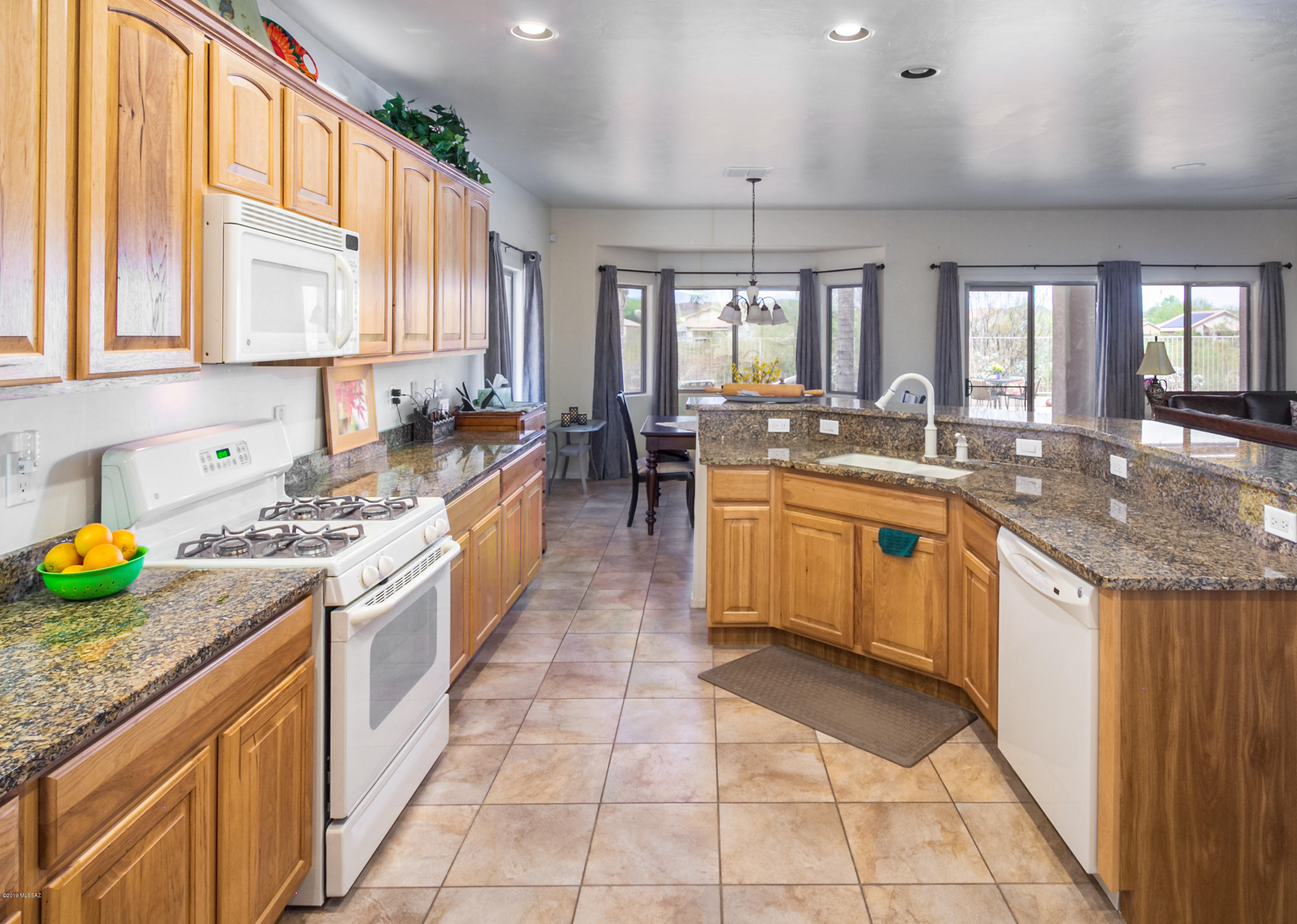 Continental Reserve Blk. 15 (1-66) - Residential
