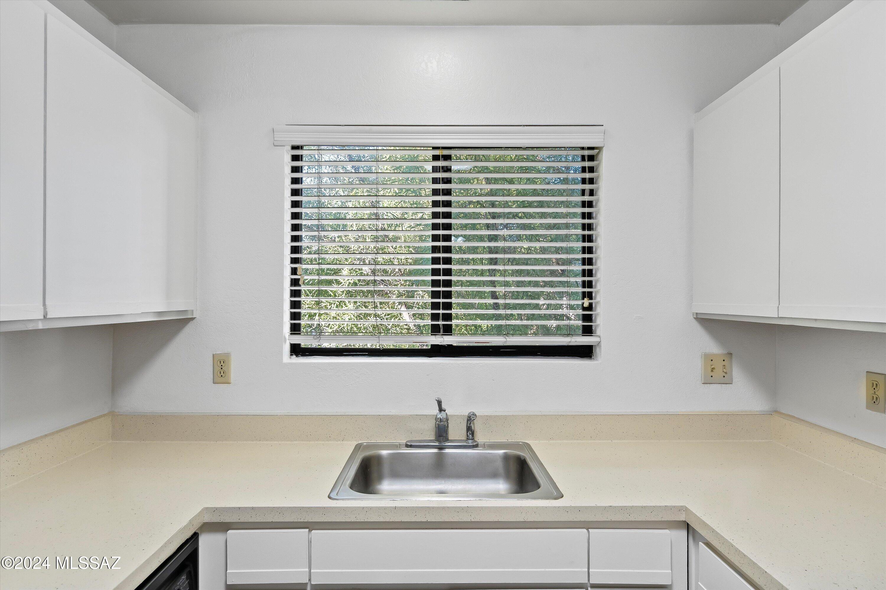 Coronado Place Condominiums II (Units 37-158) - Residential