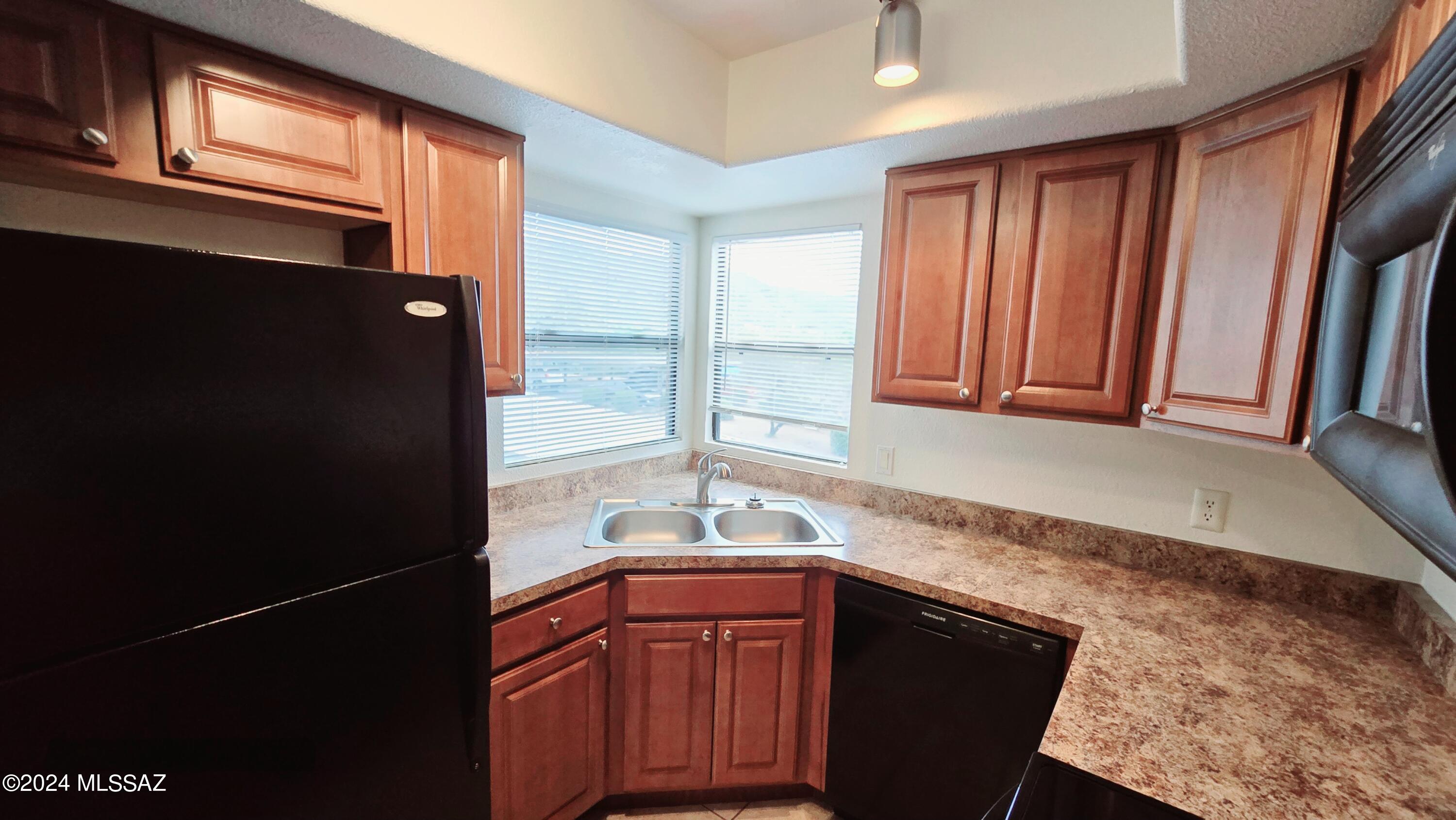 Greens at Ventana Canyon - Residential Lease