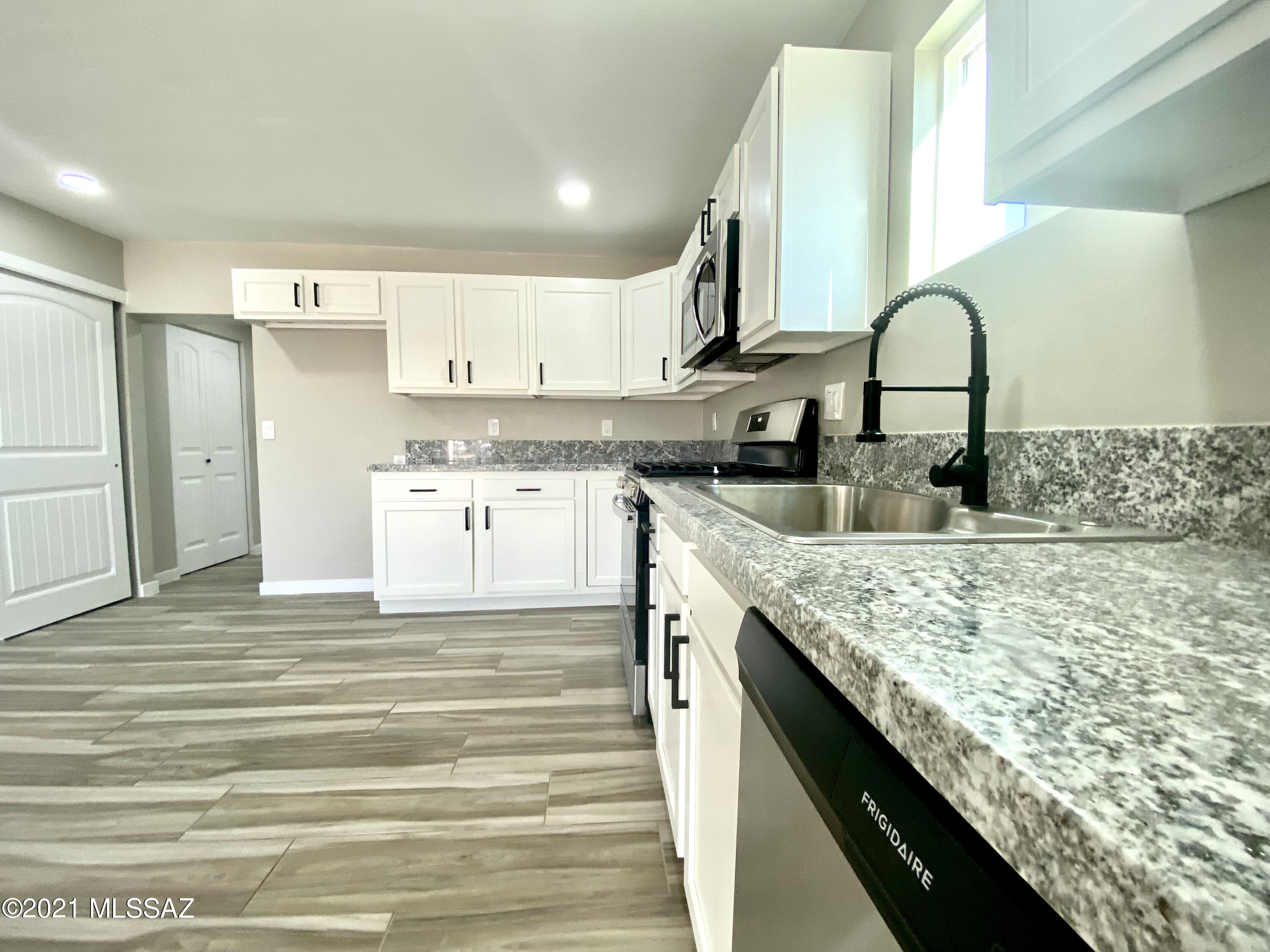 Sunset Villa Addition - Residential