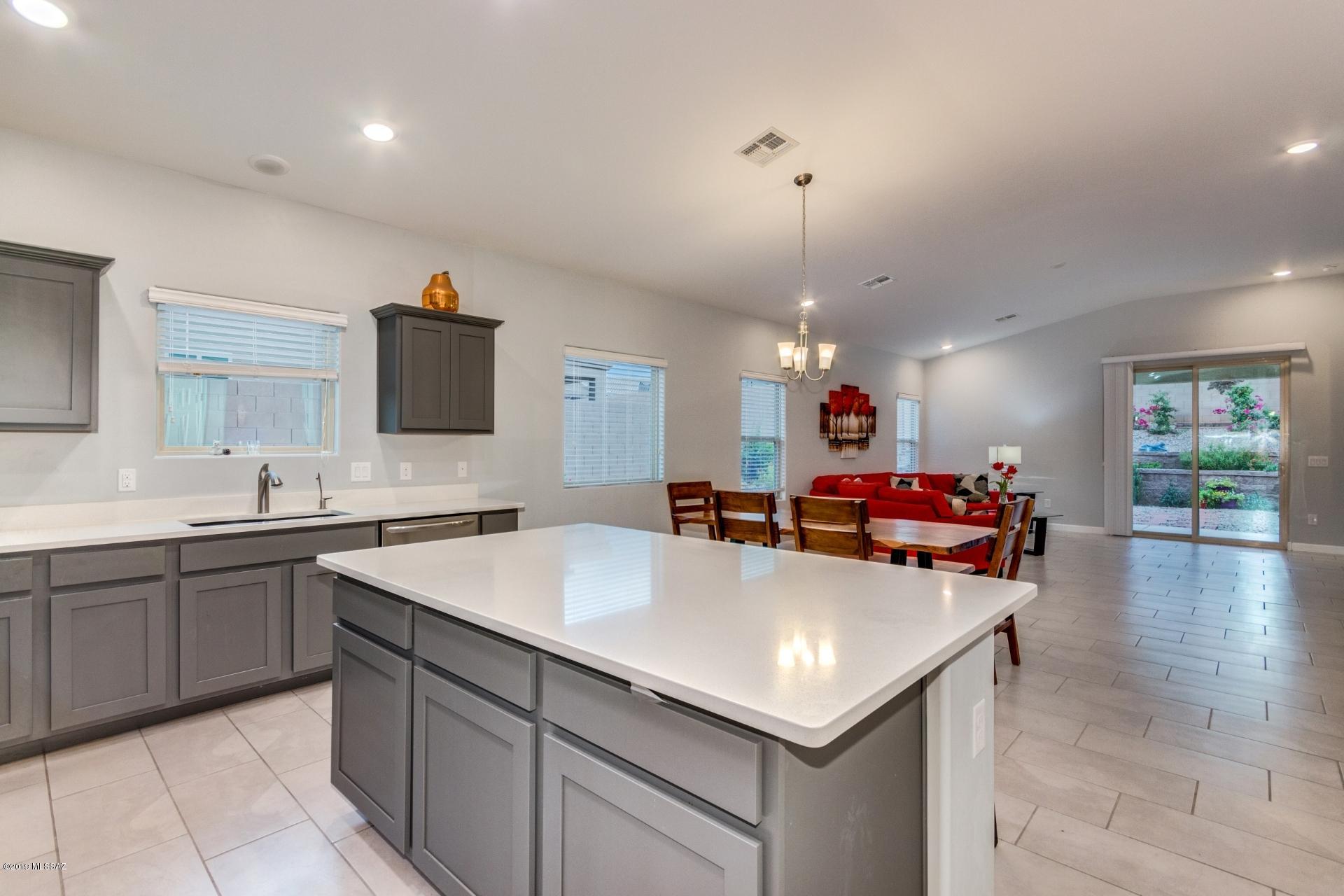 New Tucson Unit NO. 5 (1-312) - Residential