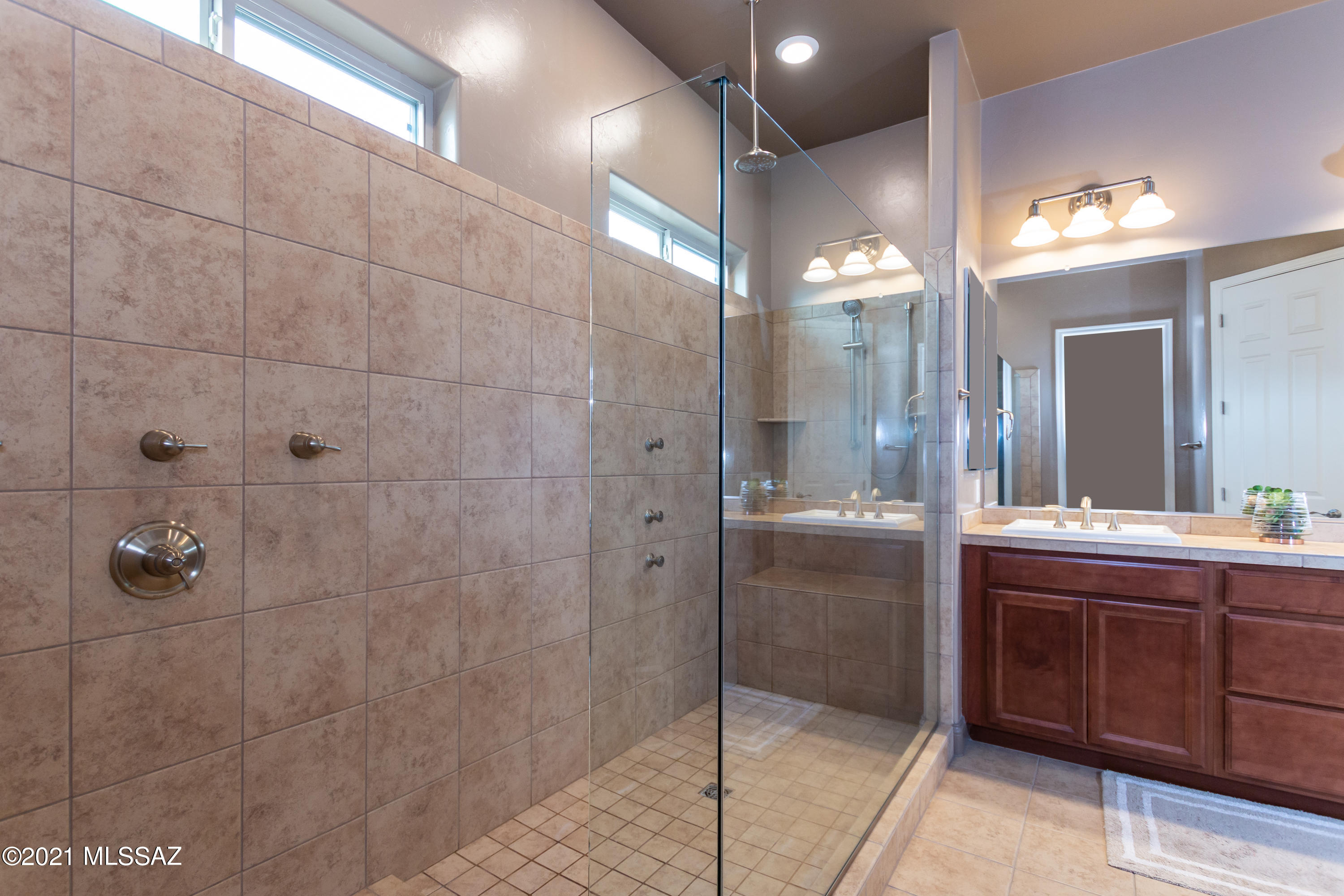 Eagles Rest SQ20152890001 - Residential