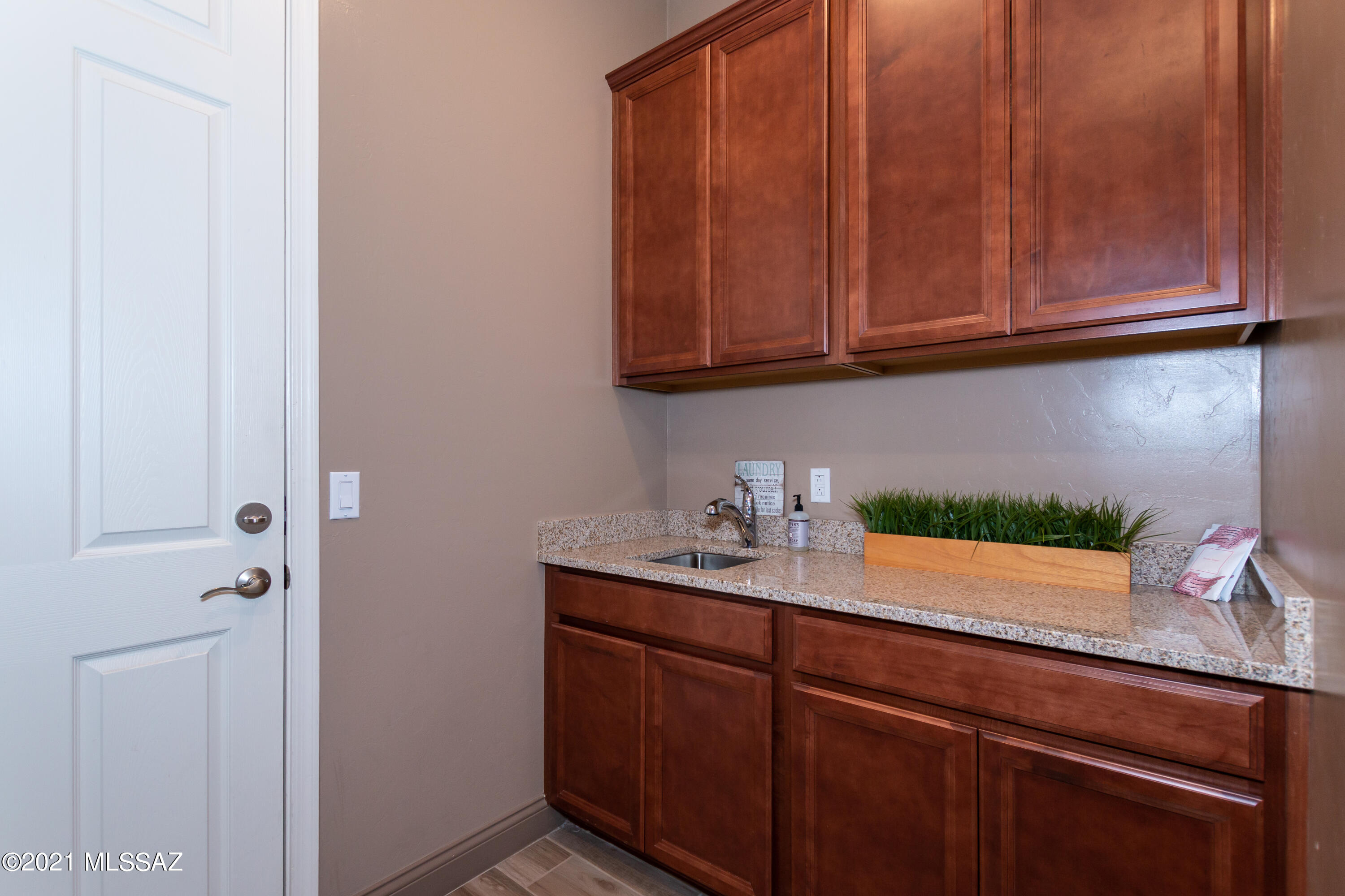 Eagles Rest SQ20152890001 - Residential
