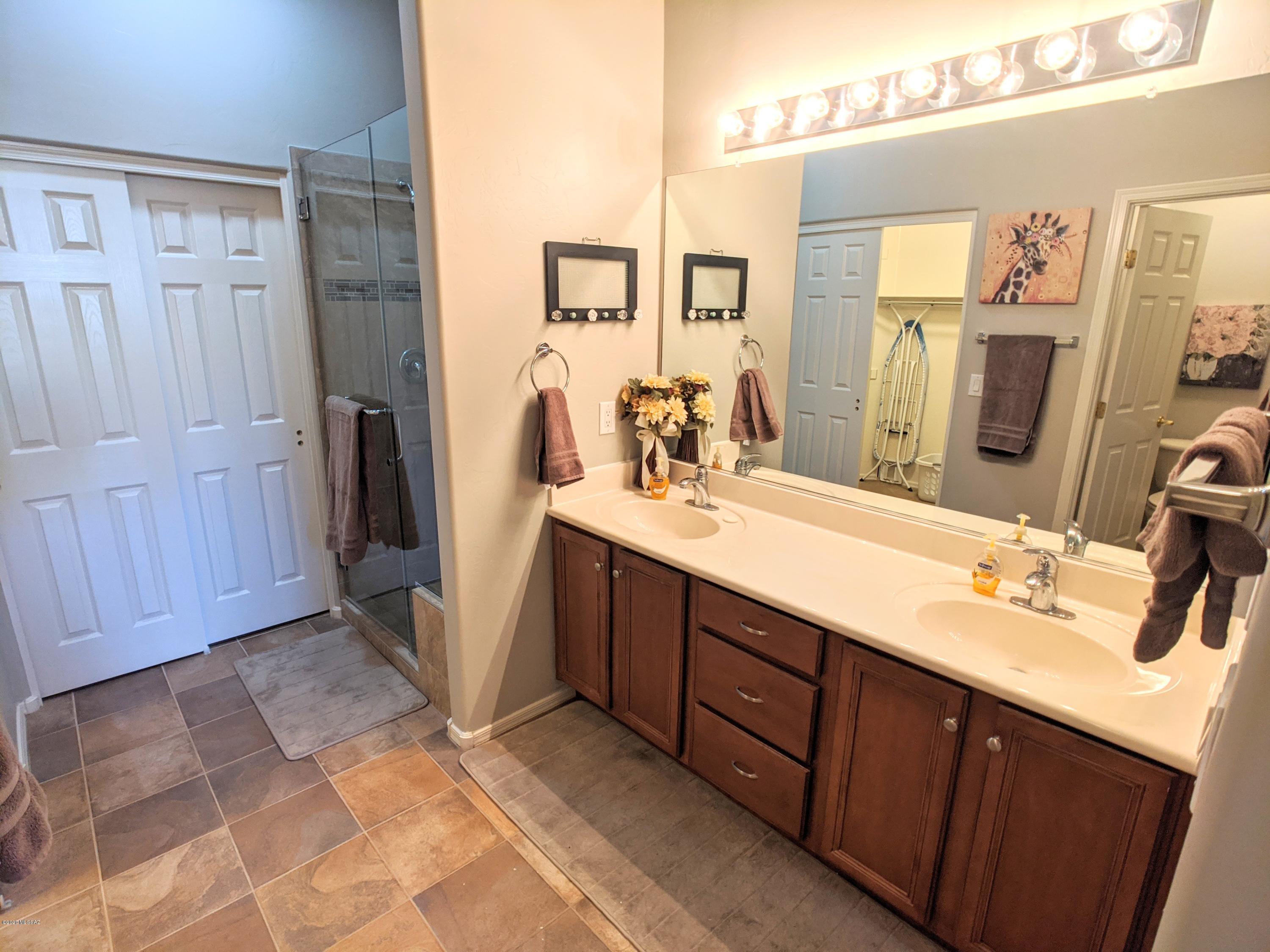 Saddlebrooke - Residential Lease