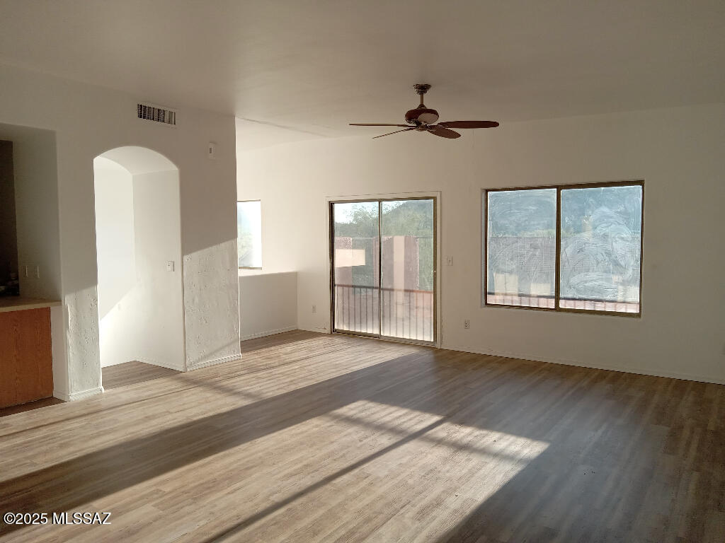 Mountain Manor View - Residential