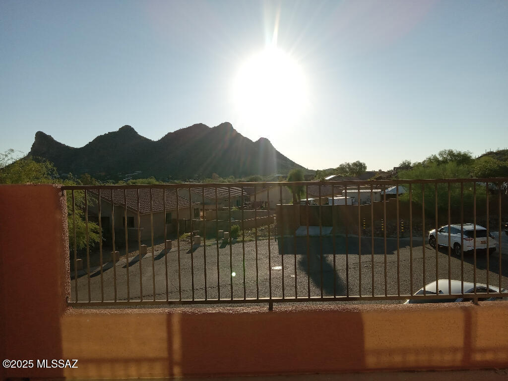 Mountain Manor View - Residential