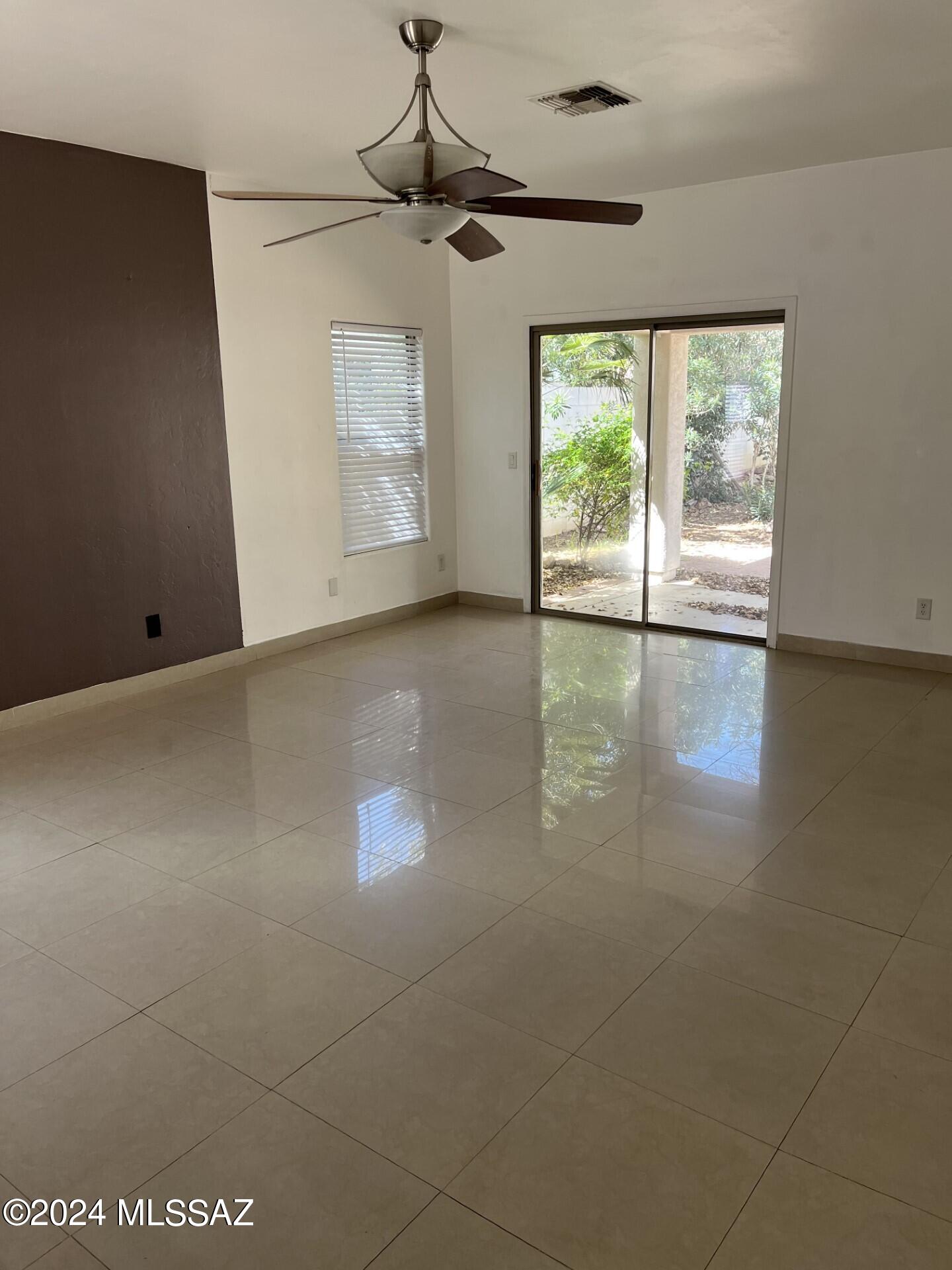 Presidio Del Sol (1-111) - Residential Lease