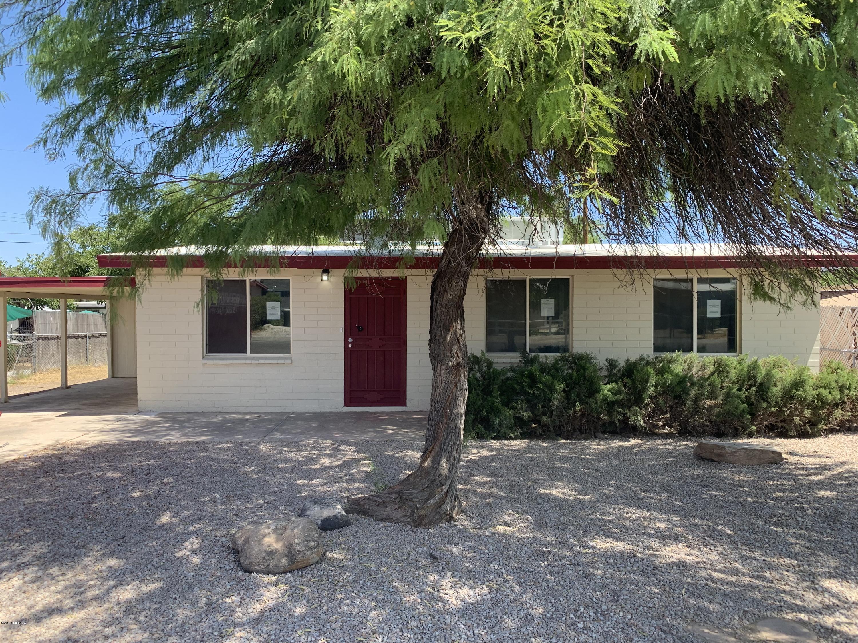 List Range Pricing, Seller will accept or counter offers between $139,900 - $149,900 *** MUST SEE!!! This 3bd/1ba has new dual pane windows, New flooring throughout, New kitchen cabinets, counters and SS appliances, New bathroom vanity and tile surround, New HVAC and New Roof, fully fenced rearyard w/extra storage and a singe car carport.. DOnt miss out on this one!!!
