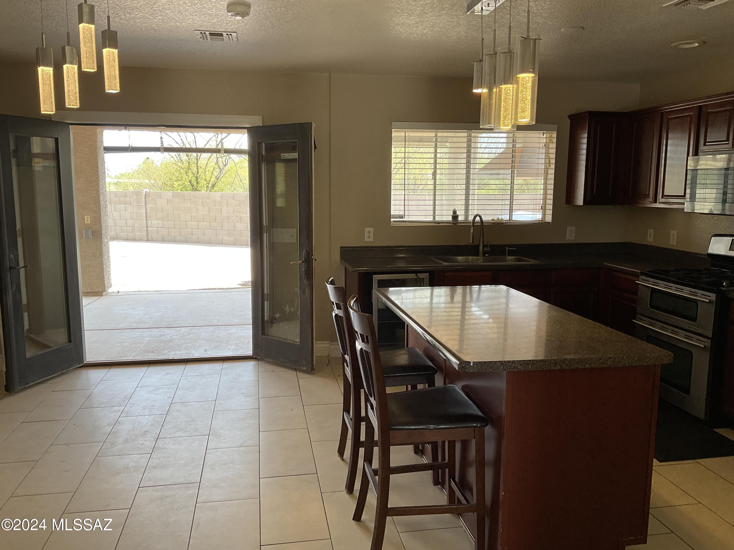 Arroyo Vista (1-166) - Residential