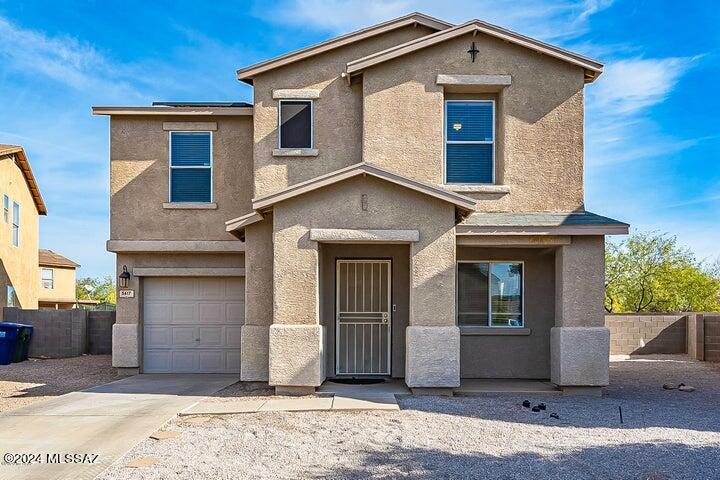 2.75 FHA ASSUMABLE LOAN ON  BALANCE!!! CALL L.A FOR MORE DETAILS....POOL SIZE LOT!! 16X30 PERMITTED PORCH WITH A BUILT IN OUTDOOR KITCHEN. YOU WILL NOT BE DISAPPOINTED WITH THIS HOME. FEATURES 3 BED + LOFT, 2 FULL BATHROOMS AND 1/2 BATHROOM DOWNTAIRS. PERFECT FOR FAMILY GATHERING AND ENTERTAINMENT....DOG RUN ON THE SIDE OF THE HOUSE.  
 LEASED SOLAR TO BE TRANSFERRED TO BUYER. 13 YRS LEFT ON LEASE $115.00 @ MONTH. TERMITE WARRANTY WITH BUDGET PEST CONTROL TILL 1/2026. HVAC WAS REPLACED ON 9/2022 .