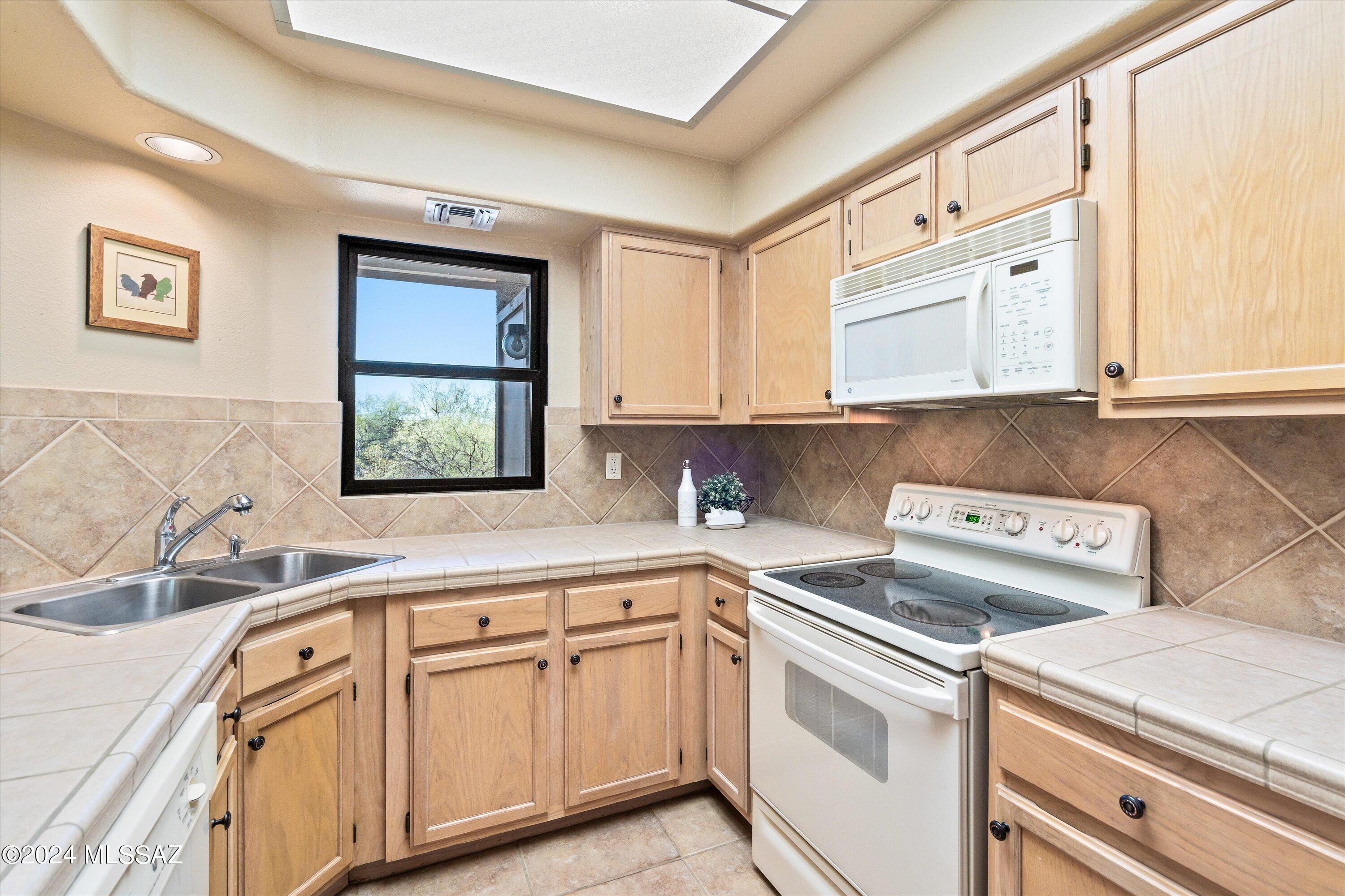 Canyon View At Ventana Condominium (1-264) - Residential