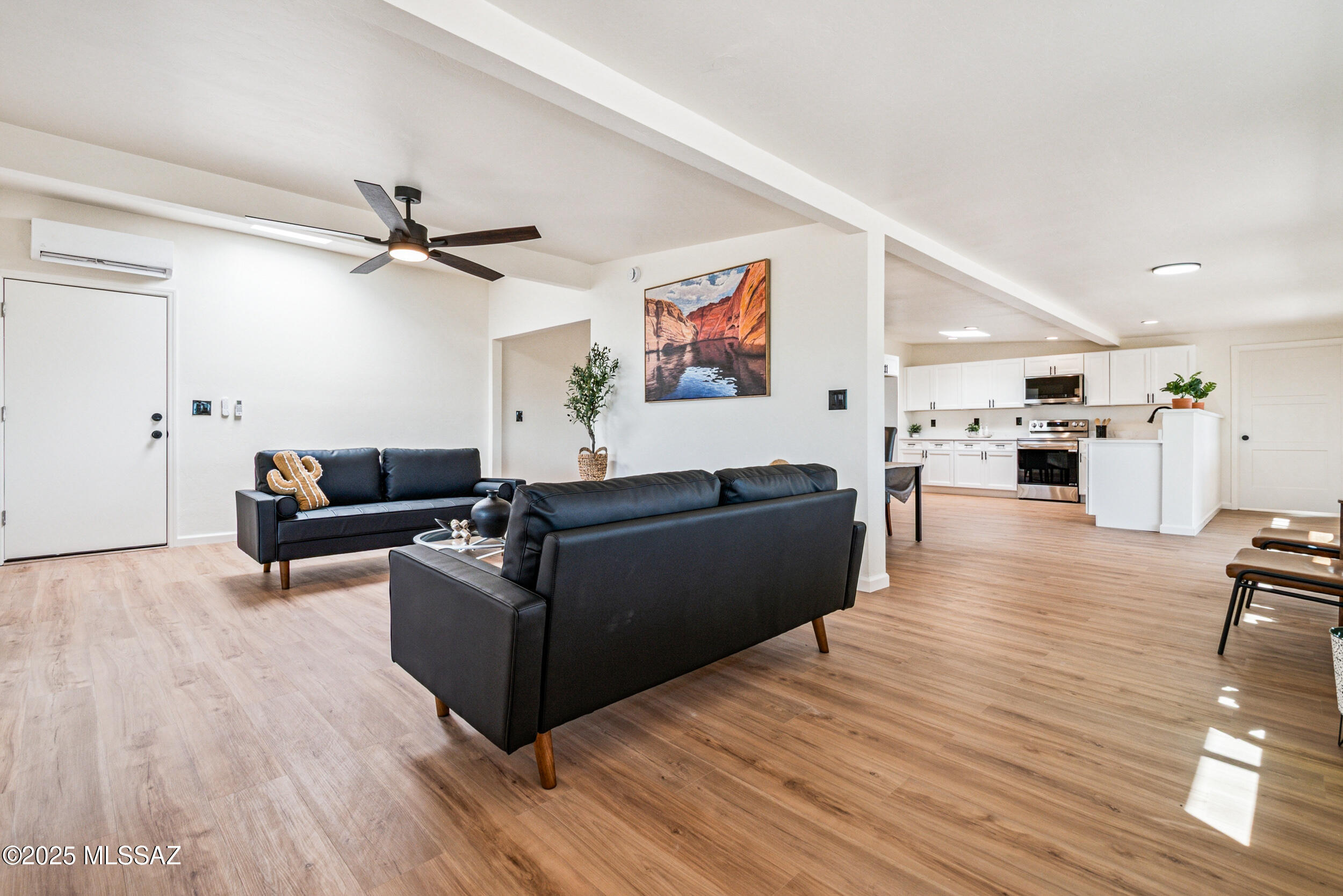 Casas Adobes Estates (541-618) - Residential