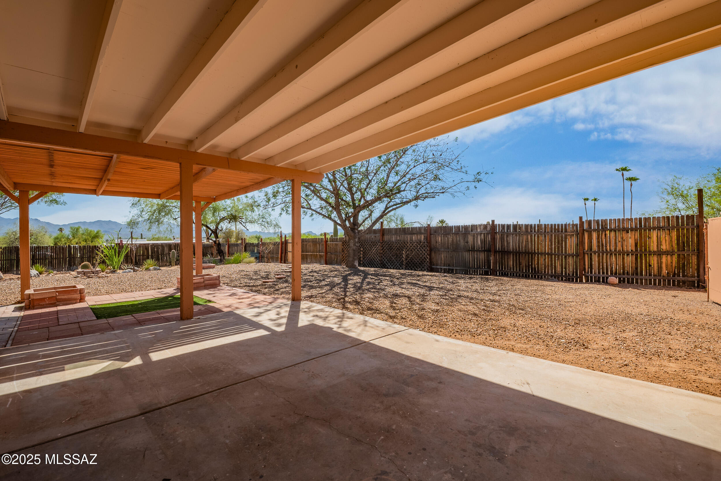 Casas Adobes Estates (541-618) - Residential