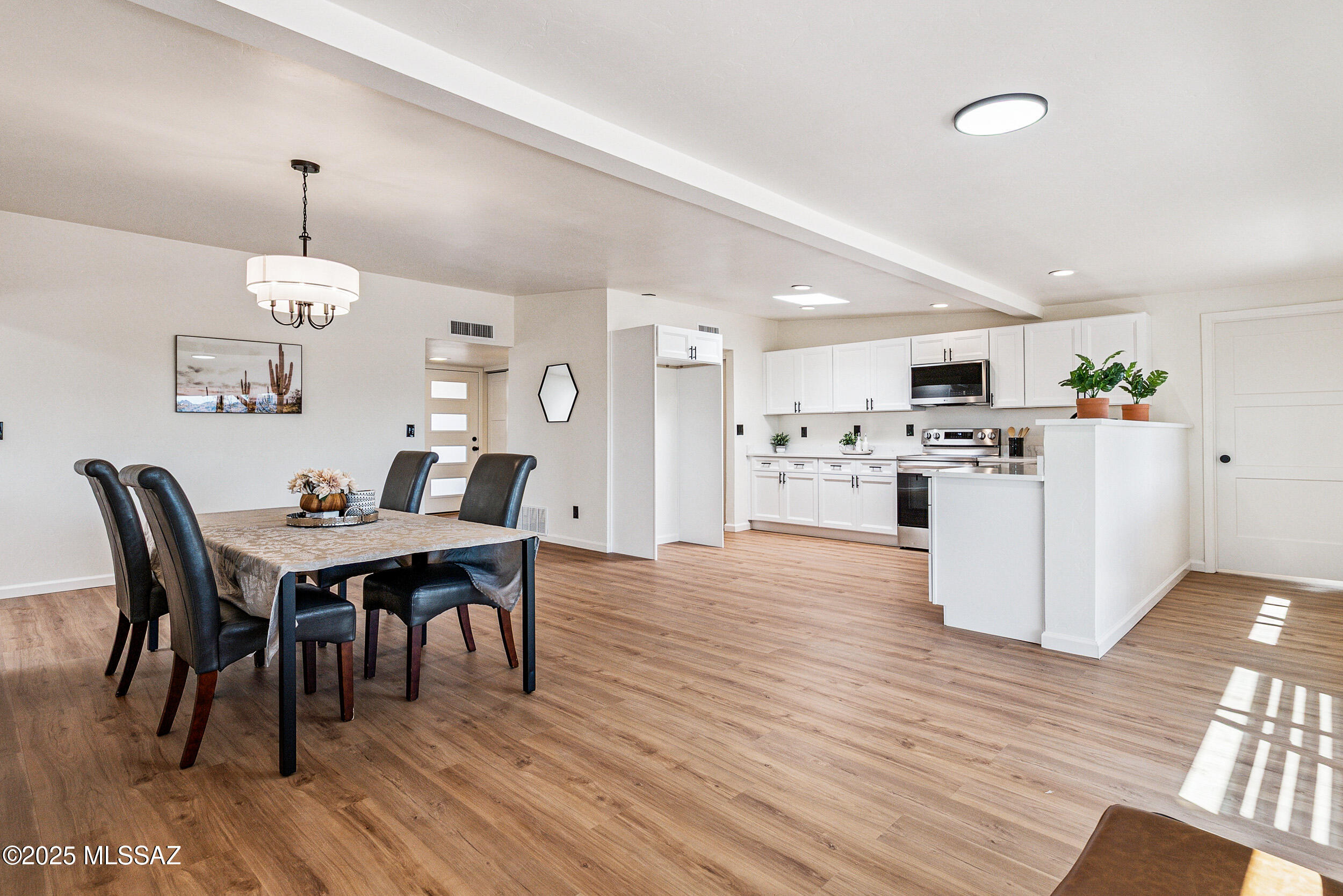 Casas Adobes Estates (541-618) - Residential