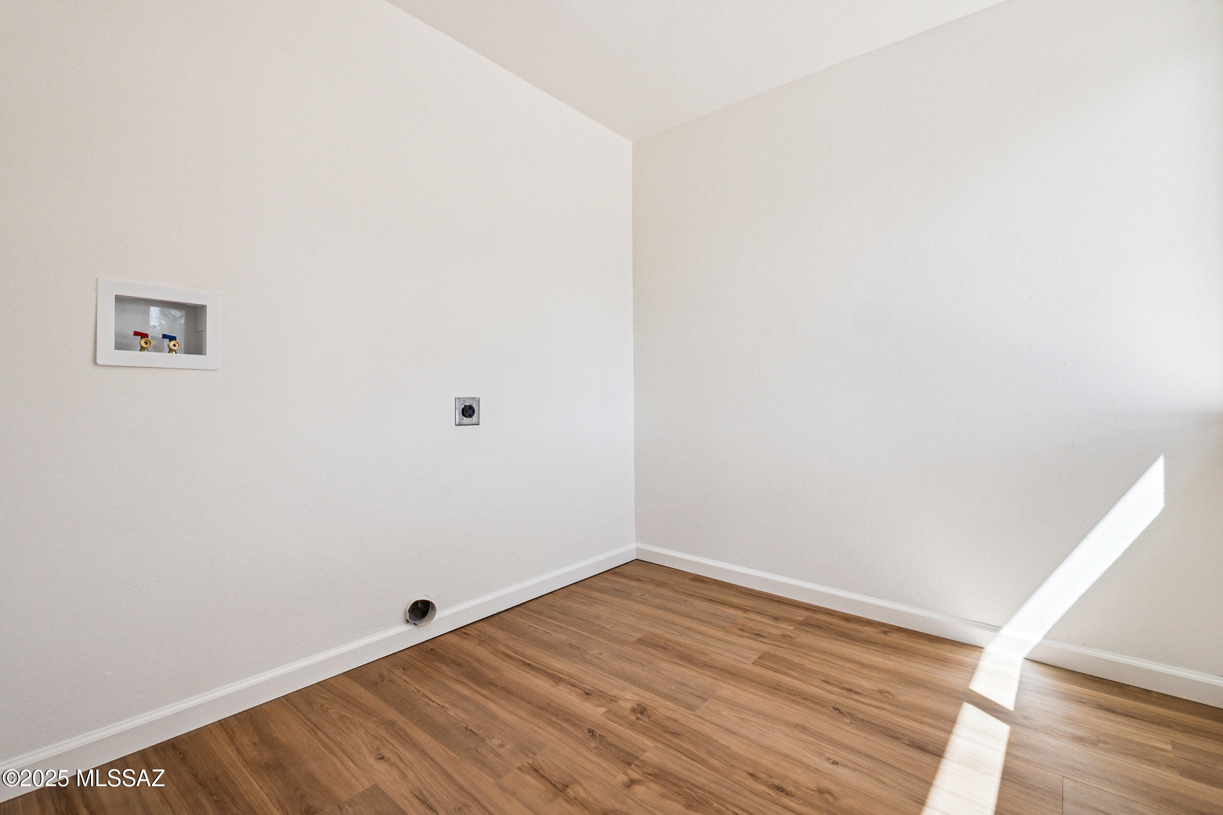 Casas Adobes Estates (541-618) - Residential