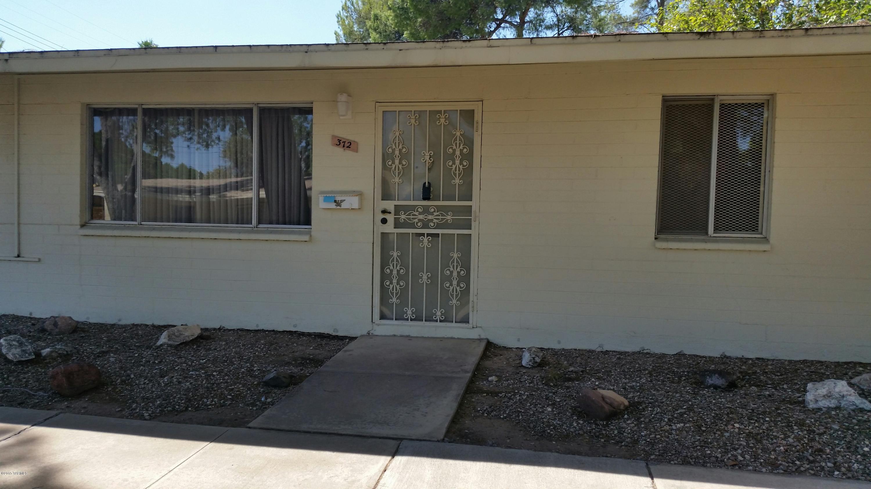 2BR 2BTH HOME FRESHLY PAINTED, CLEAN AND READY FOR YOUR BUYER, PERFECT LOCATION, CLOSE TO STORES, BUS LINES, SHOPPING AND ST. MARY'S HOSPITAL. Brand new air conditioner,newer furnace, newer stove.