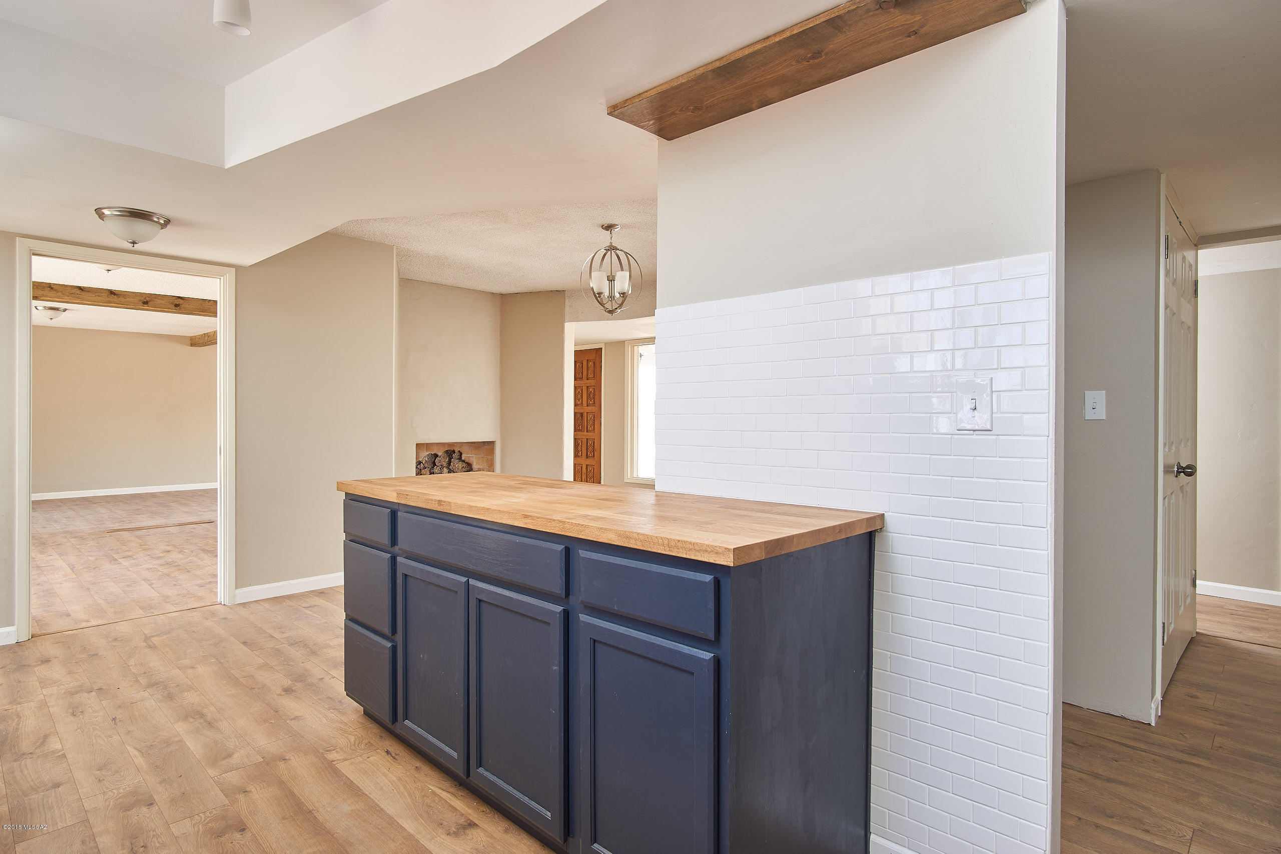 Casas Adobes Estates (466-476) - Residential