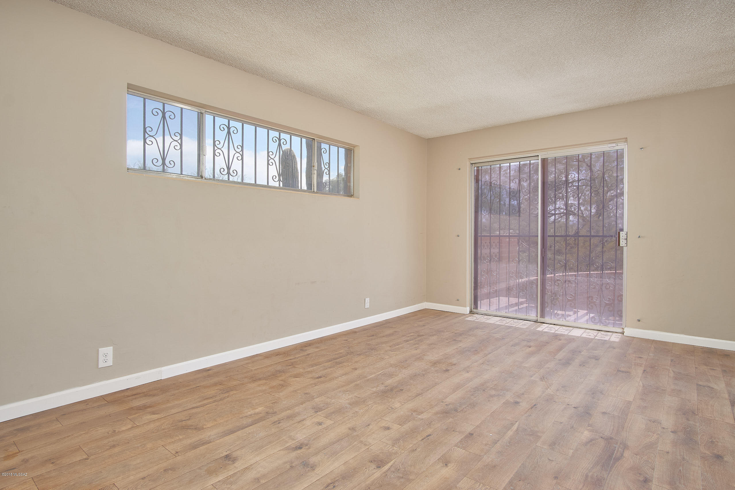 Casas Adobes Estates (466-476) - Residential