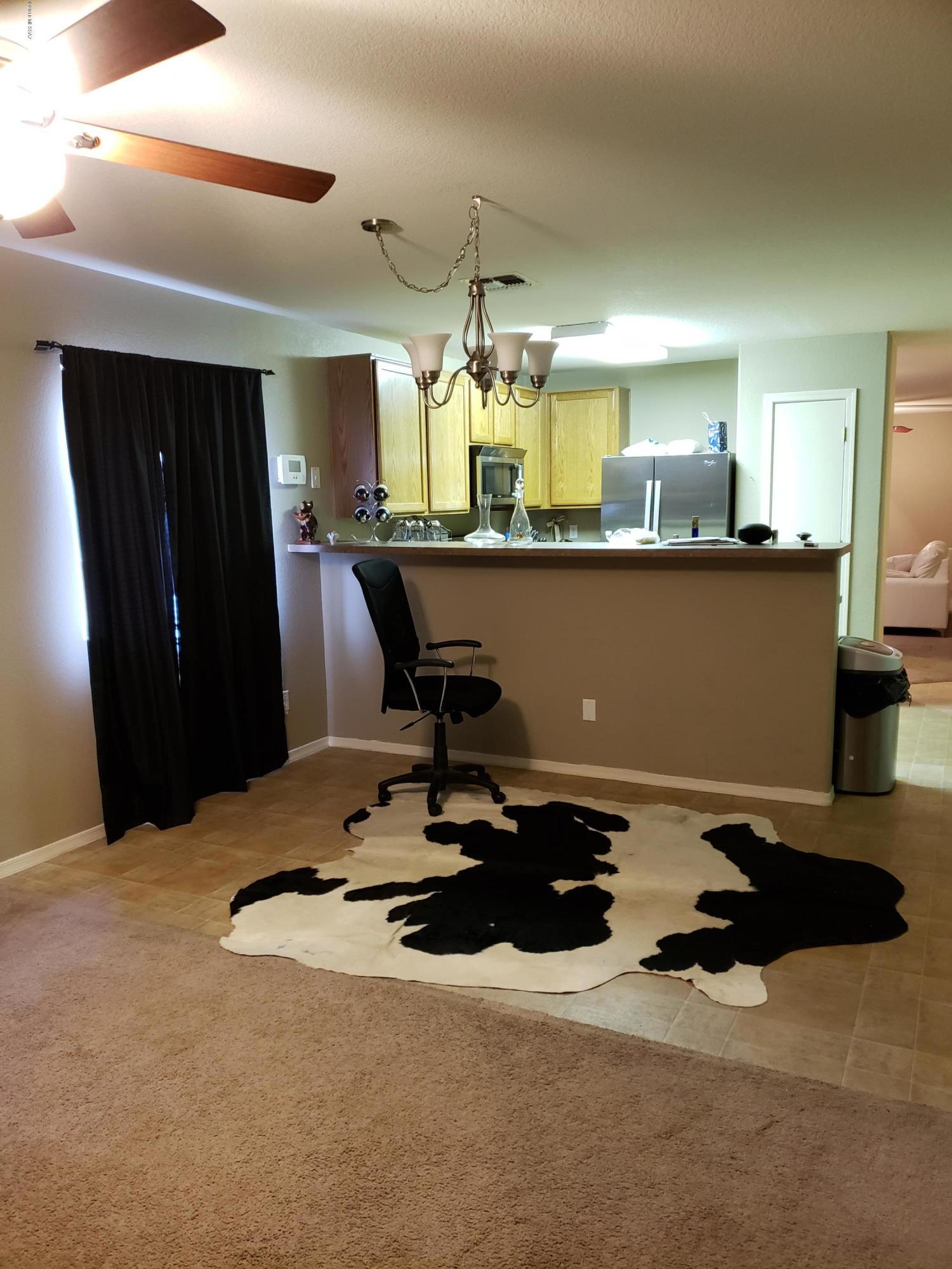 Paraiso (1-106) - Residential Lease
