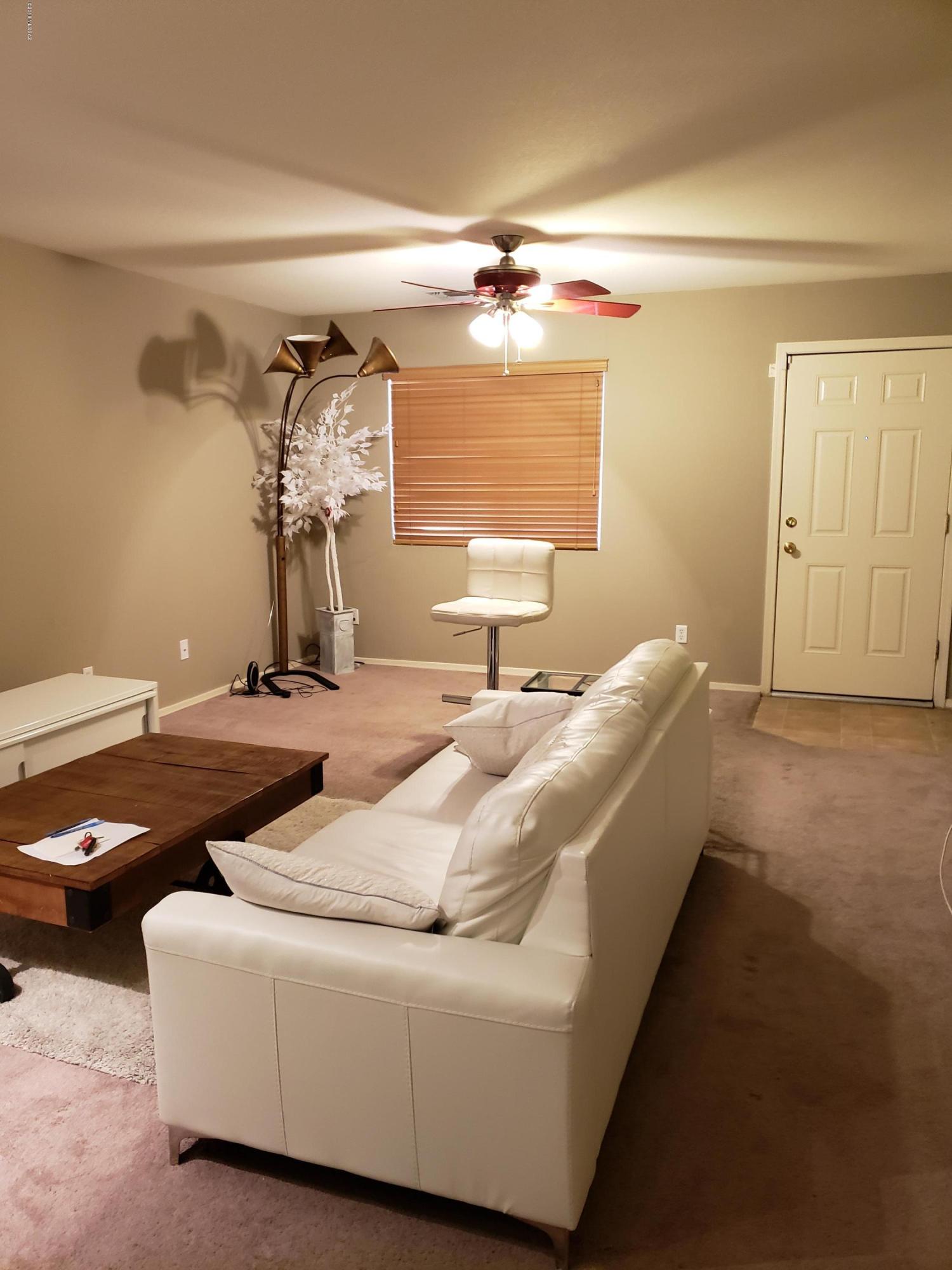 Paraiso (1-106) - Residential Lease