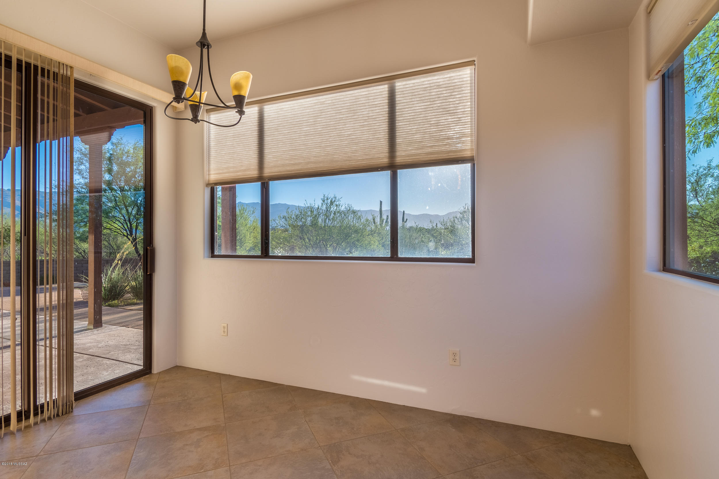 Coyote Creek (1-395) - Residential