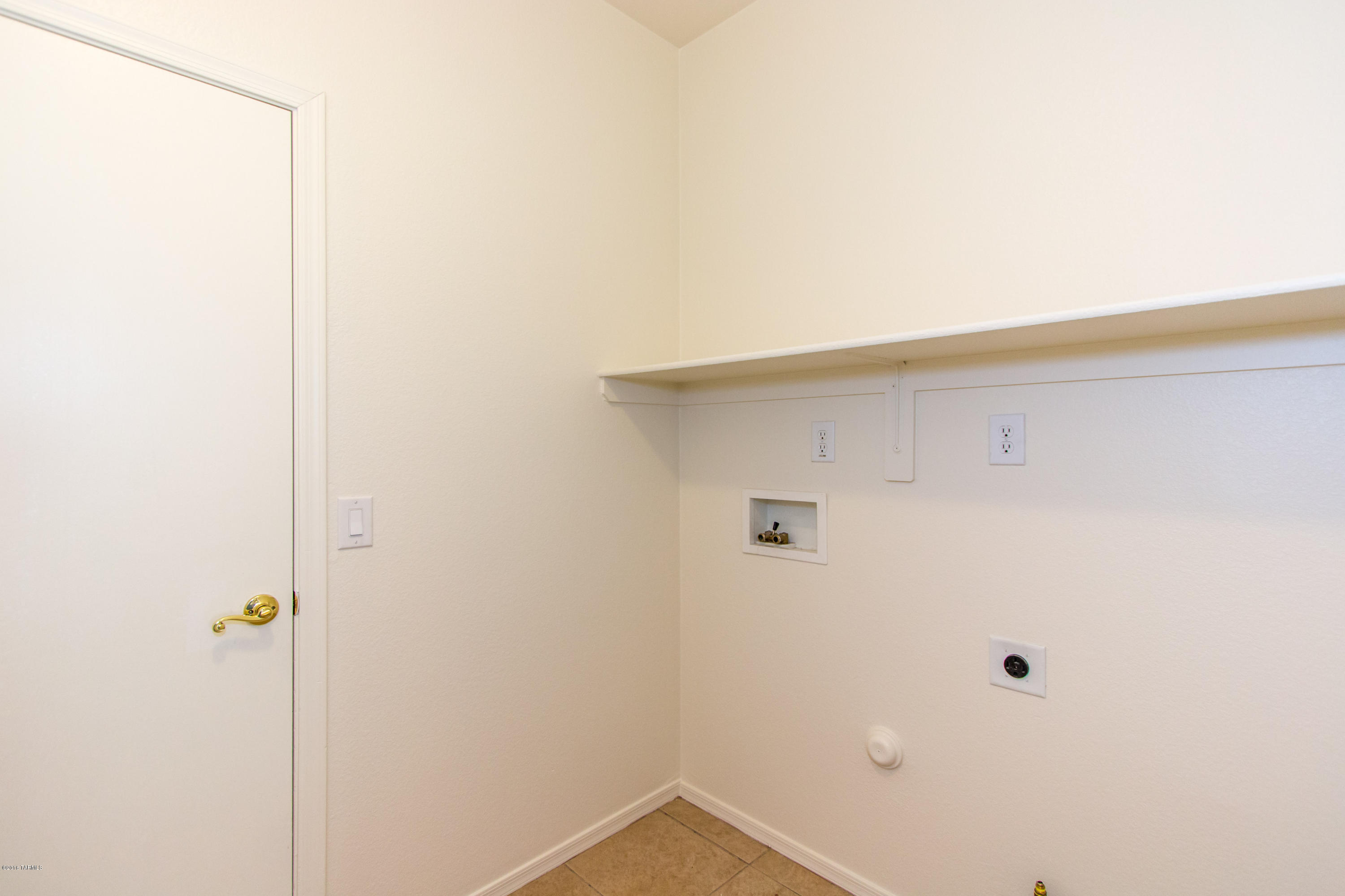 Black Horse (1-411) - Residential