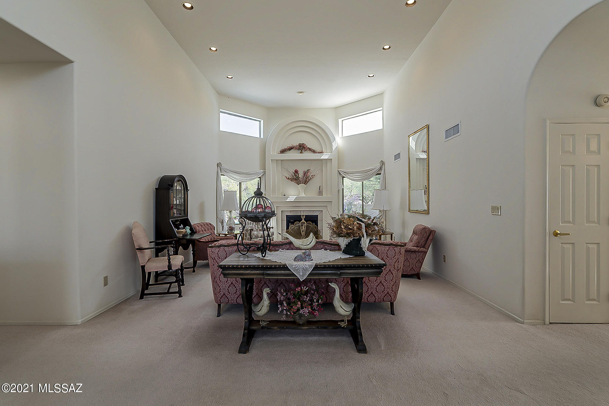 Loma De La Vista Verde (1-38) - Residential