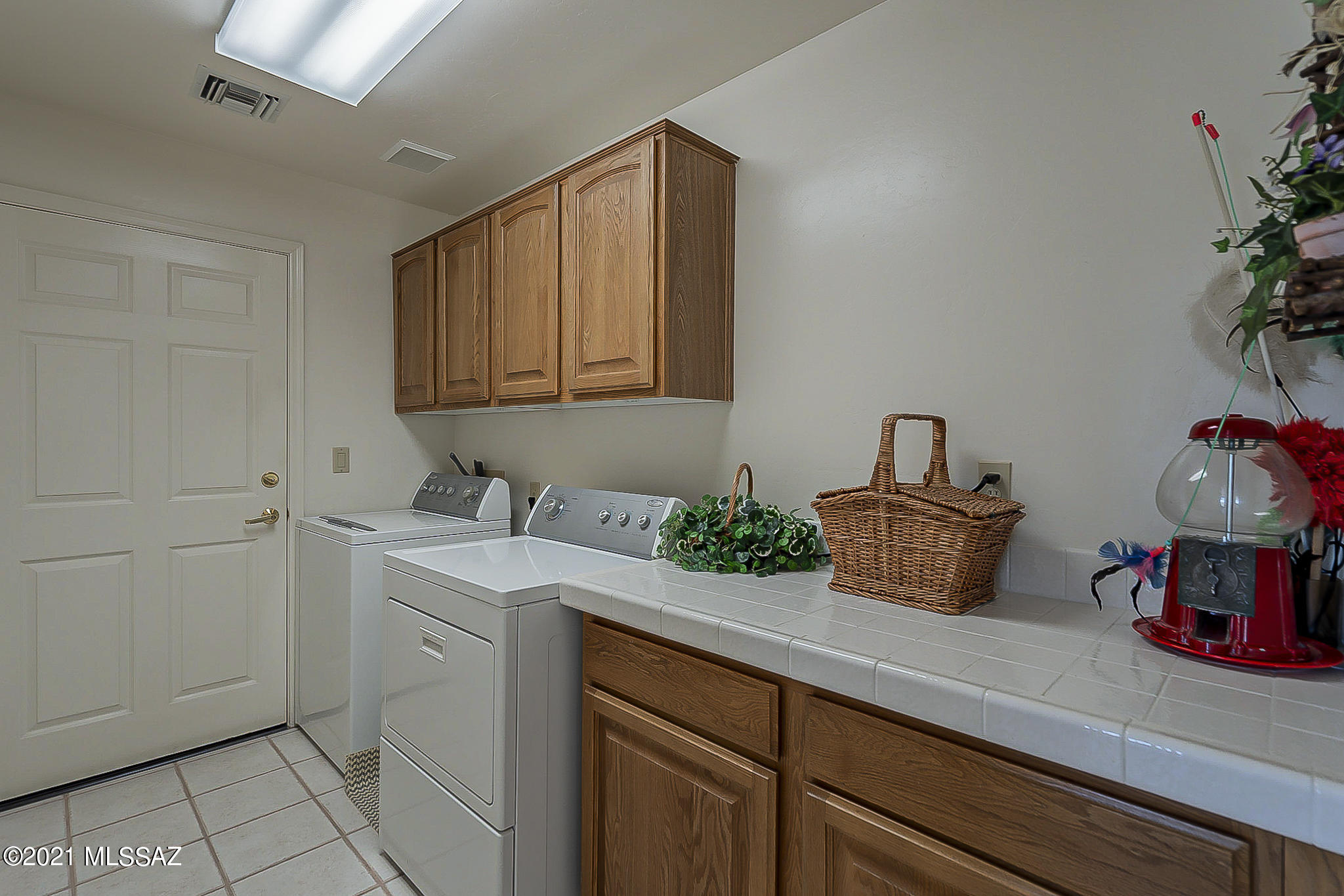 Loma De La Vista Verde (1-38) - Residential