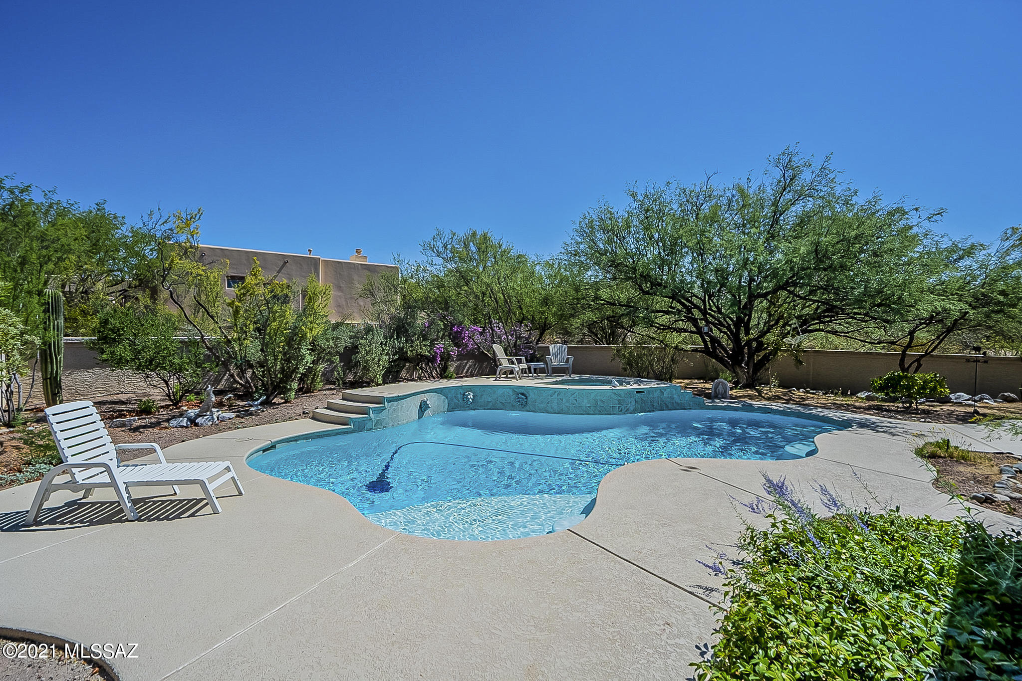 Loma De La Vista Verde (1-38) - Residential
