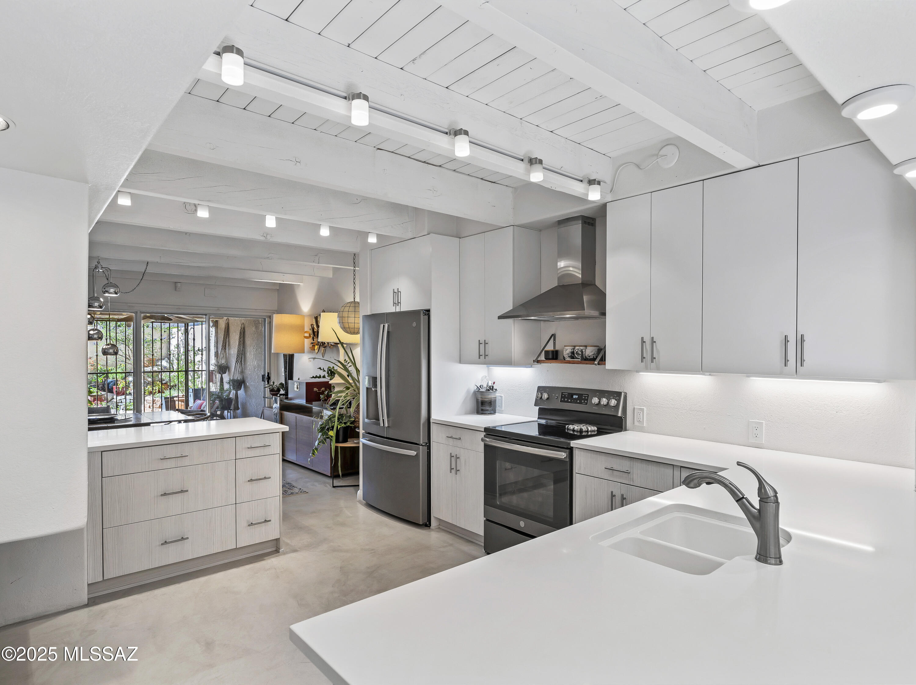 Paseo De El Encanto (1-4) - Residential