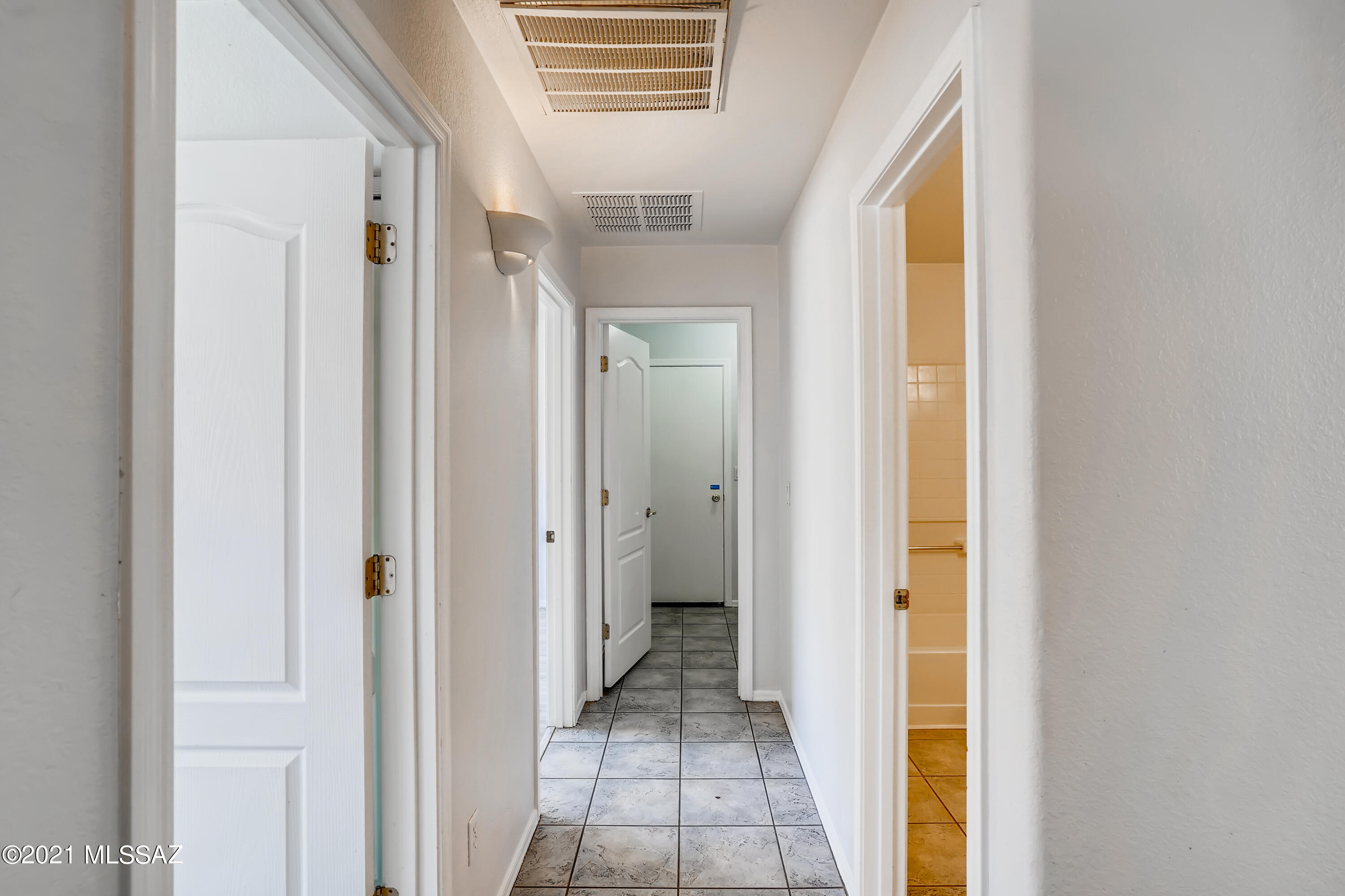 La Tierra Buena (1-207) - Residential