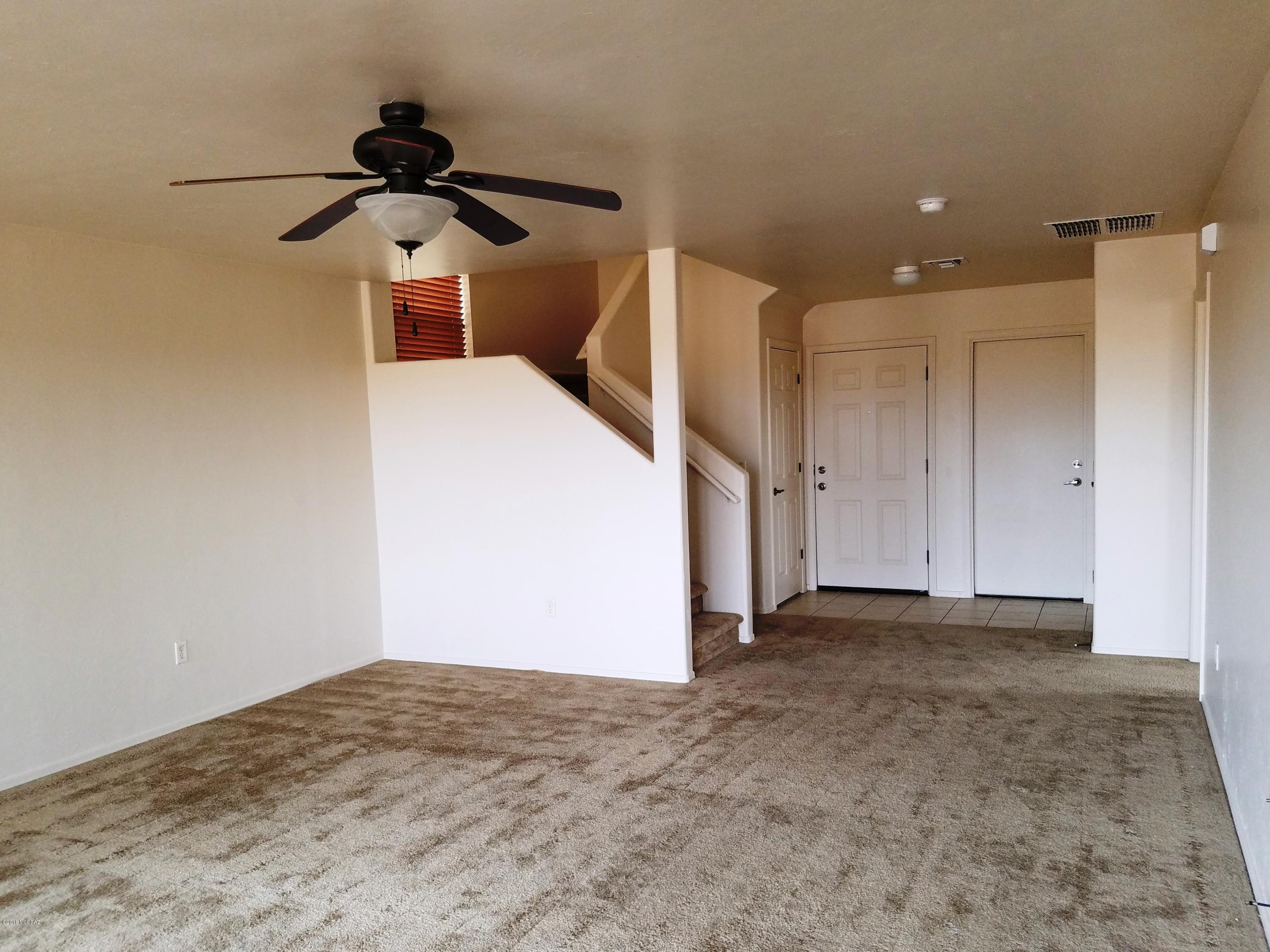 Valencia Reserve (1-326) - Residential Lease