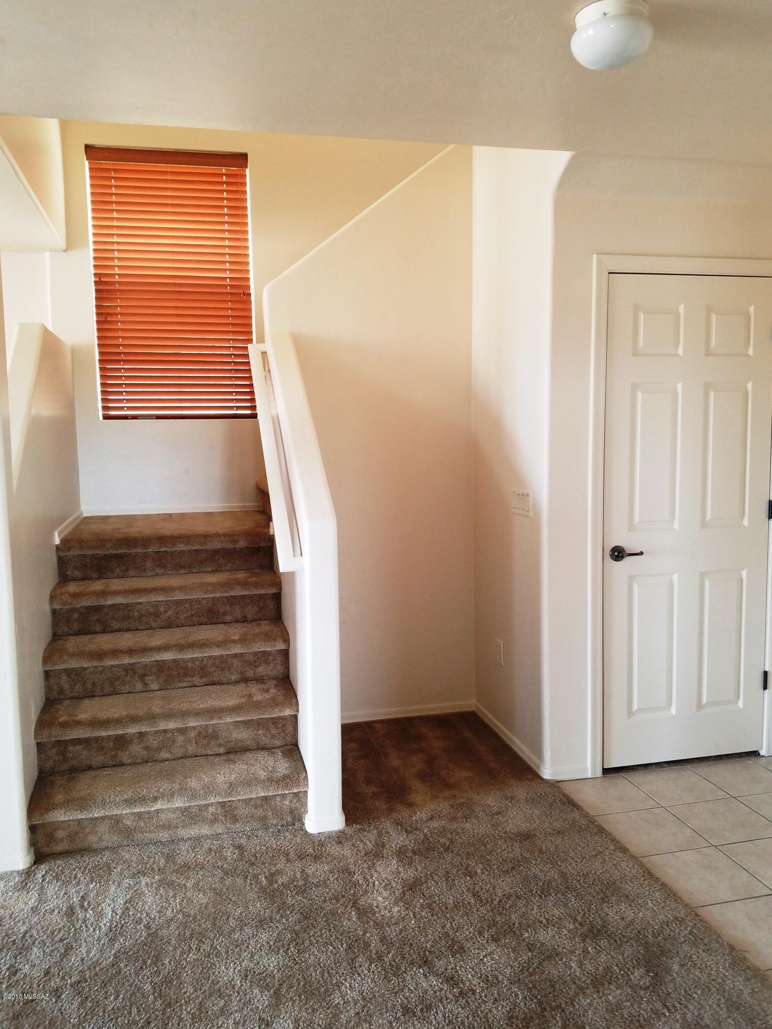 Valencia Reserve (1-326) - Residential Lease