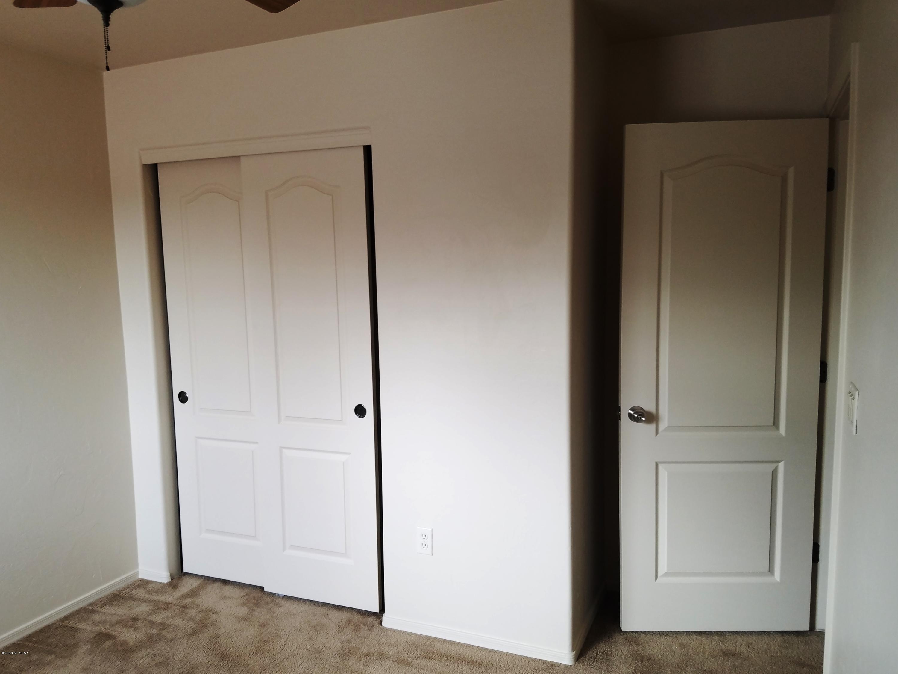 Valencia Reserve (1-326) - Residential Lease