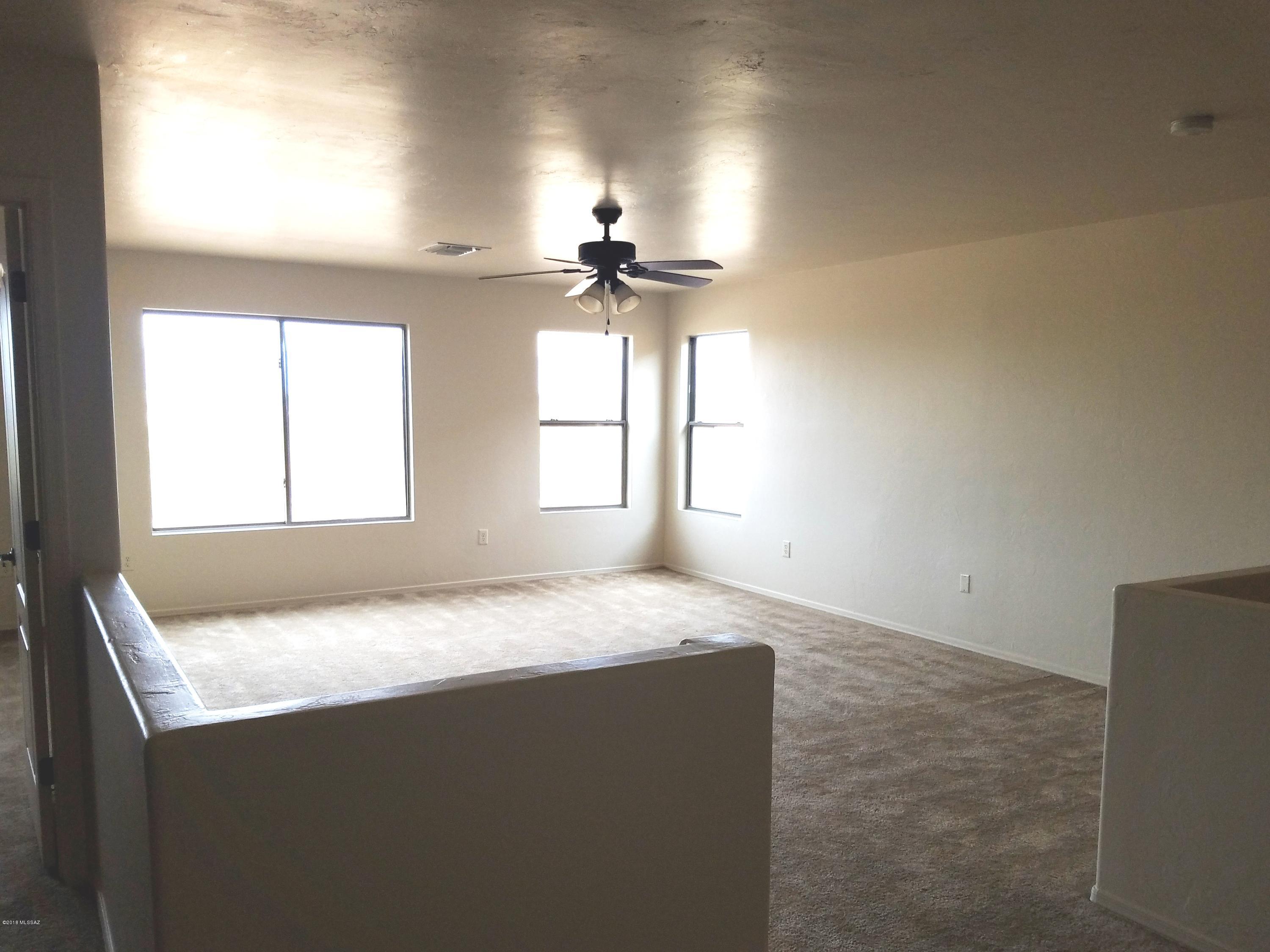Valencia Reserve (1-326) - Residential Lease